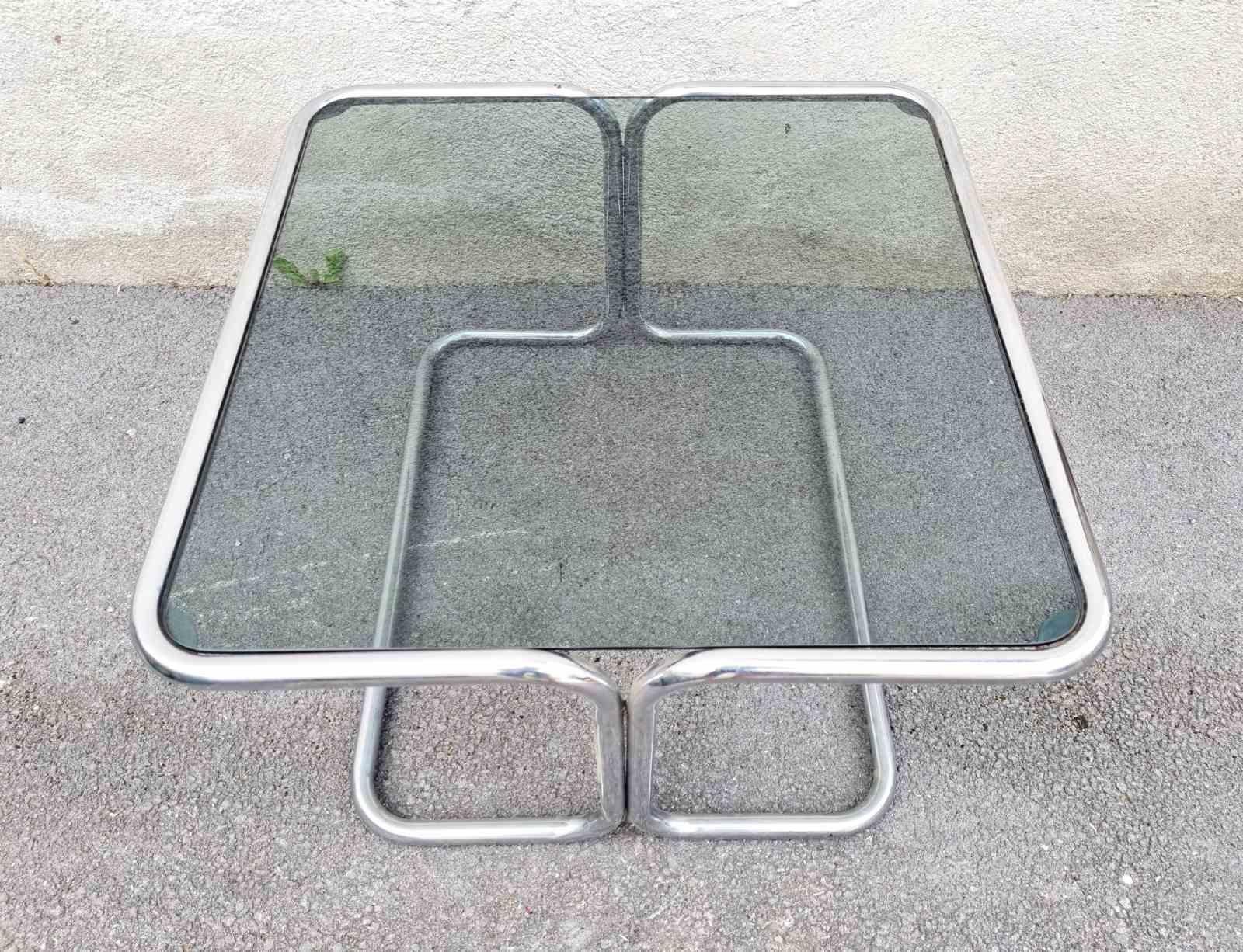 Italian Coffee Table in Bauhaus Style, Italy 60s For Sale 1