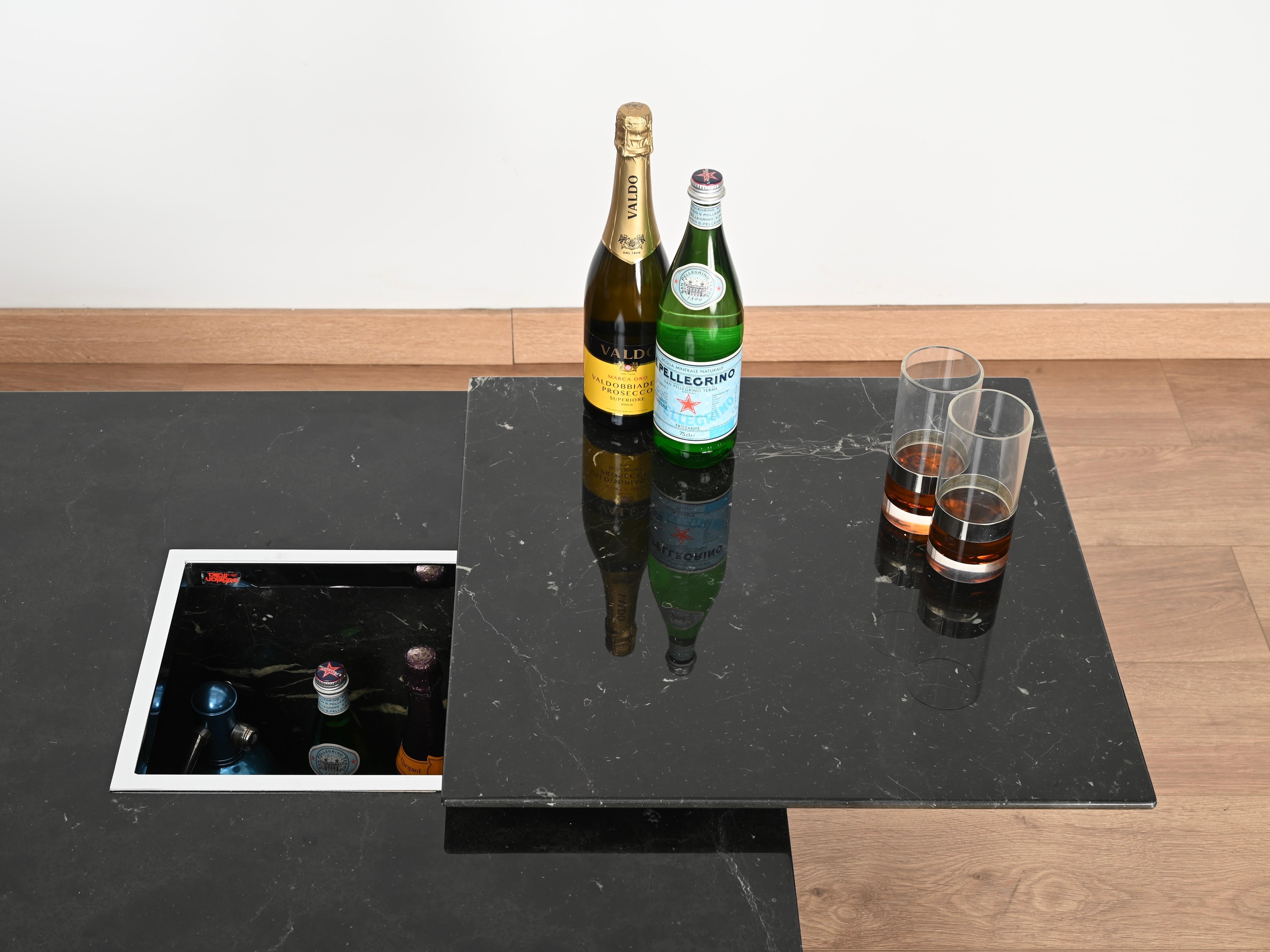 Table basse italienne Marquina noire et chromée avec plateau, Cattelan 1970 Bon état - En vente à Roma, IT