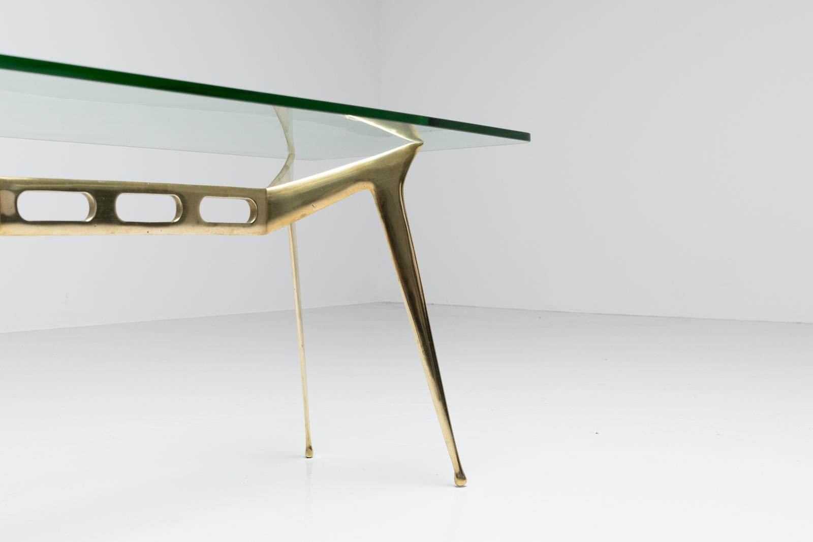 Mid-Century Modern Italian Coffee Table in Brass and Glass, 1950 For Sale