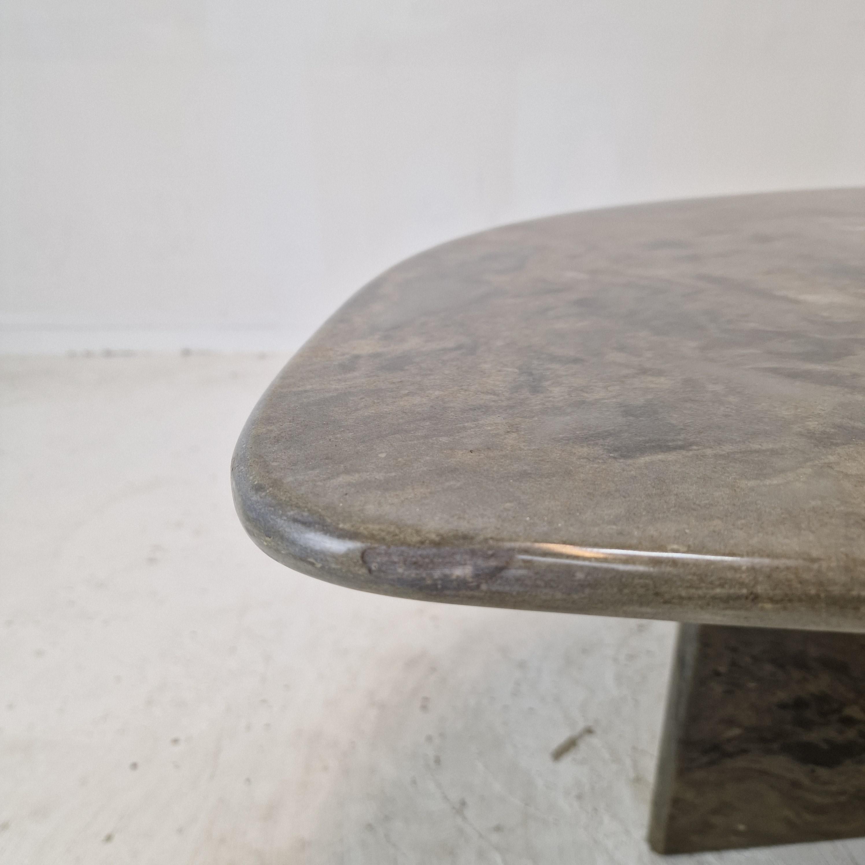 Italian Coffee Table in Granite, 1980s 10