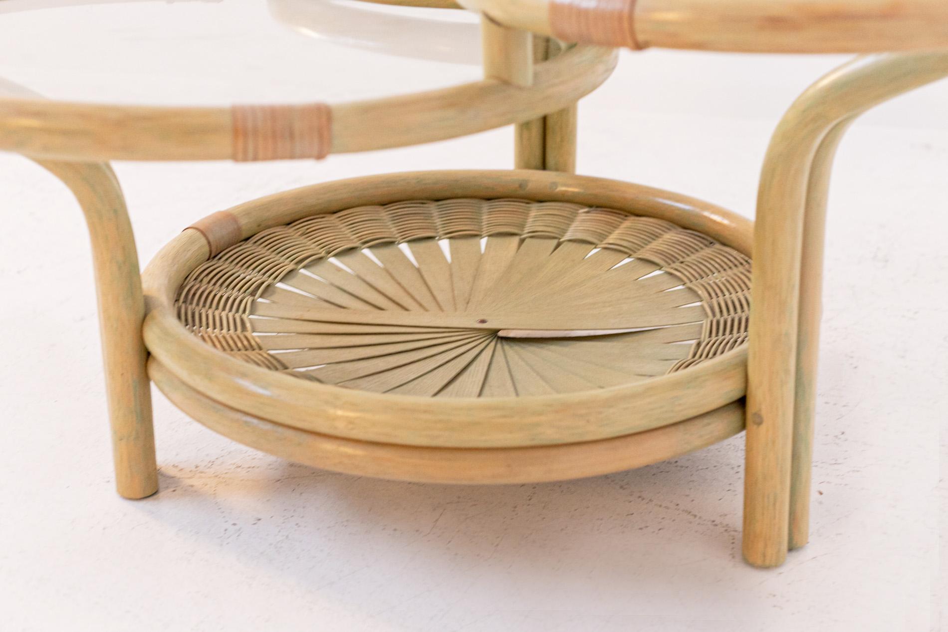 Italian Coffee Table in Rattan and Glass with Three Risers 4