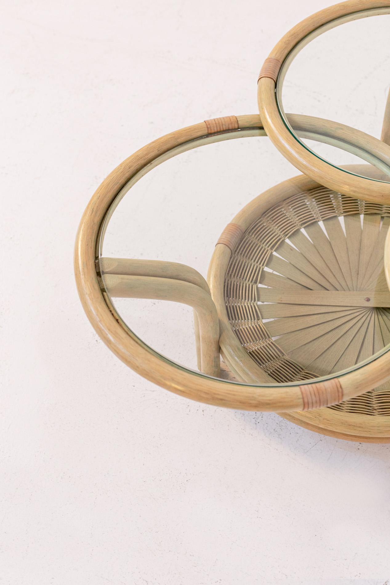 Italian Coffee Table in Rattan and Glass with Three Risers 12