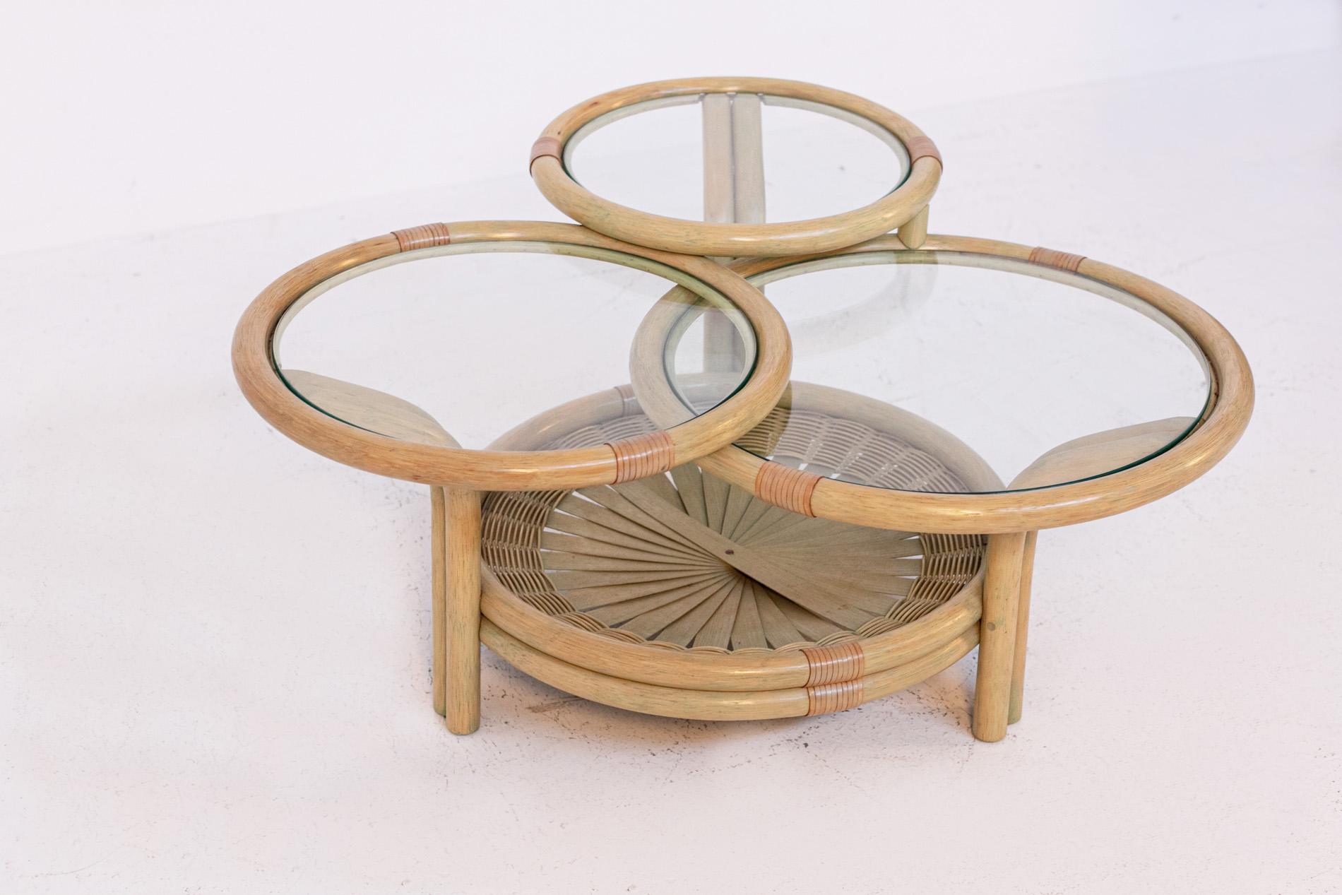 Post-Modern Italian Coffee Table in Rattan and Glass with Three Risers