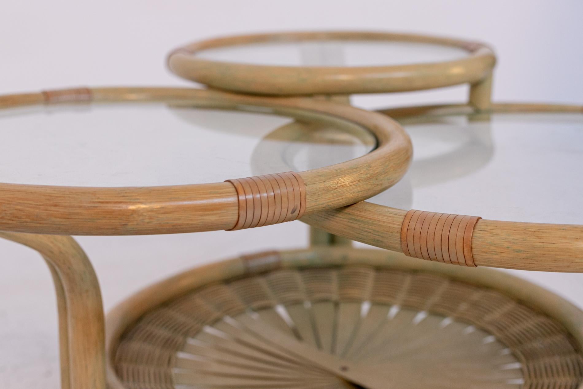 Italian Coffee Table in Rattan and Glass with Three Risers 2