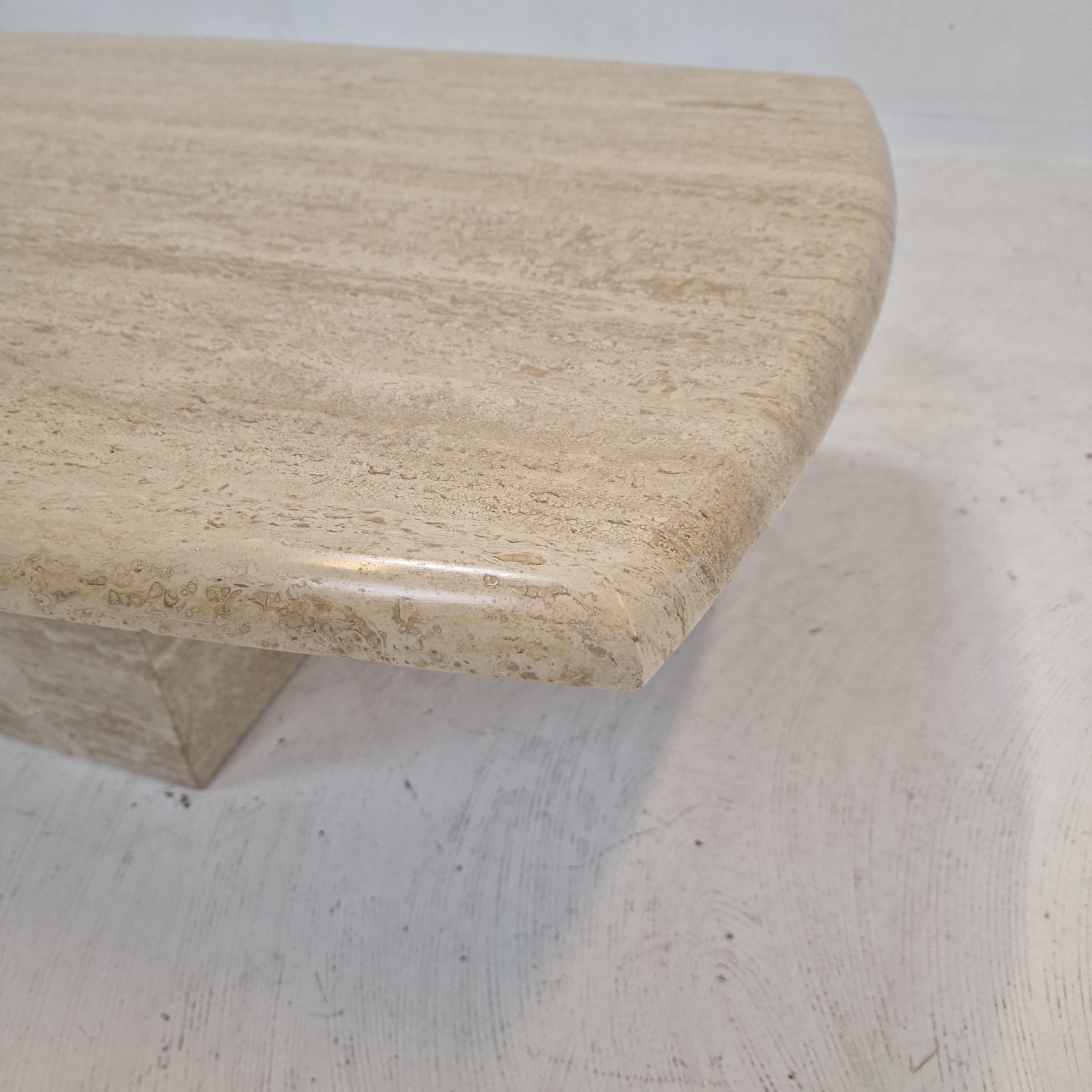 Italian Coffee Table in Travertine, 1980s For Sale 6