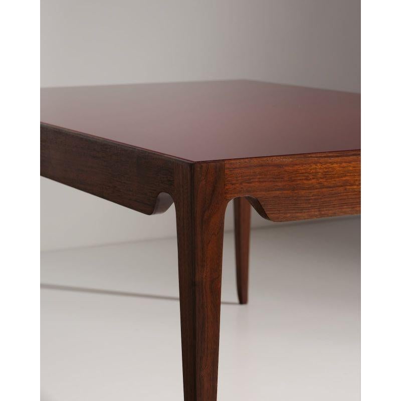 Italian Coffee Table in Walnut Wood by Osvaldo Borsani, c.1950s In Good Condition For Sale In London, GB