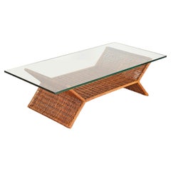 Tavolino italiano in rattan intrecciato e cristallo di Vivai del Sud, Italia 1970