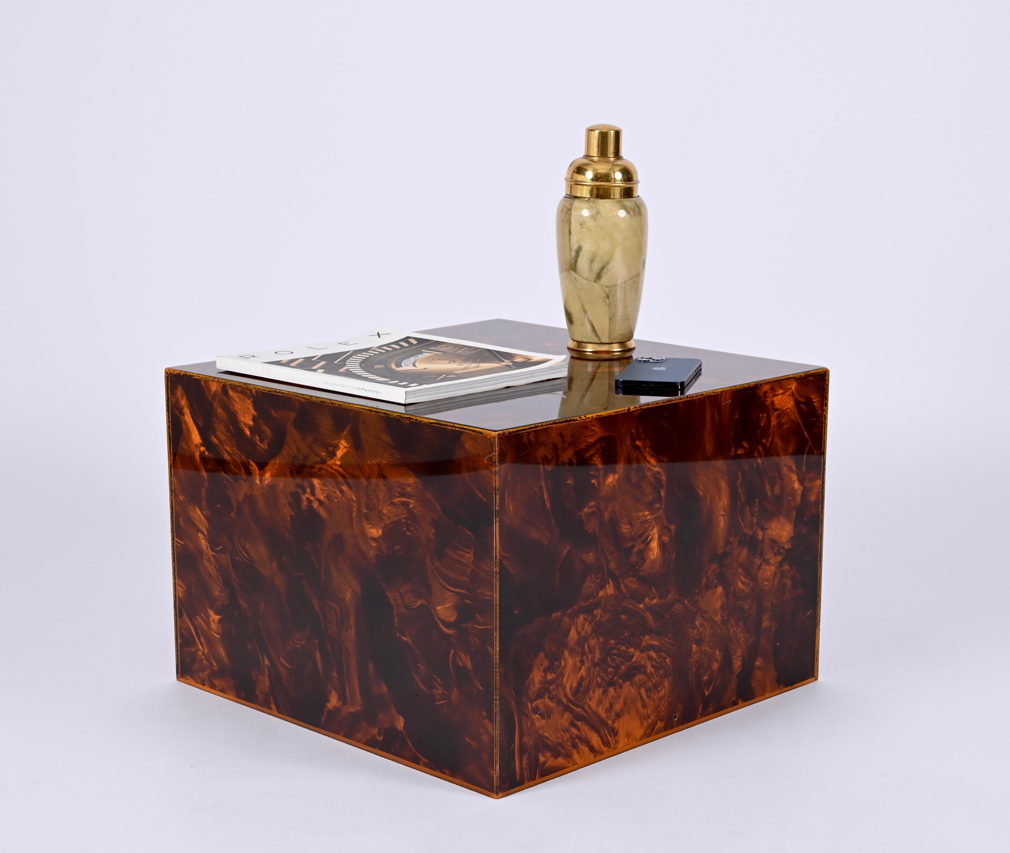 Late 20th Century Italian Coffee Table or Stool in Tortoiseshell Lucite, Willy Rizzo, 1970s