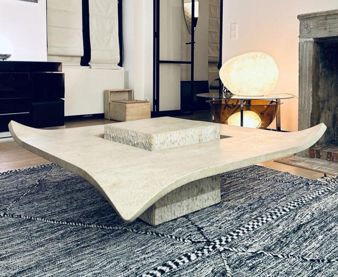 Italian Coffee Table White Travertine with Floating Top 70s, Minimalist &Design For Sale 1