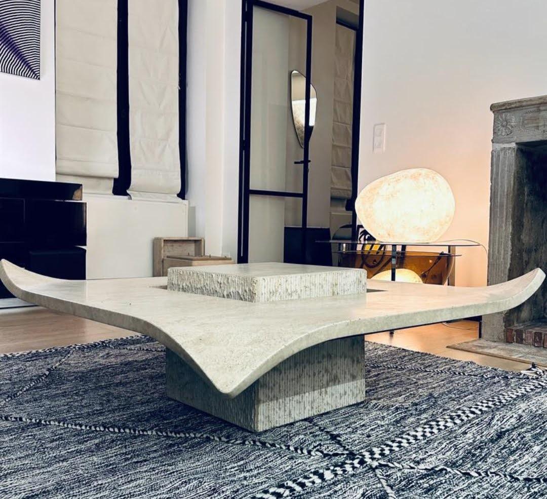 20th Century Italian Coffee Table White Travertine with Floating Top 70s, Minimalist &Design For Sale