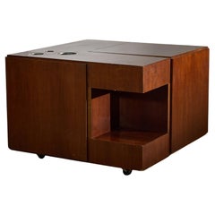 Italienischer Couchtisch mit integrierter Bar, 1970er-Jahre