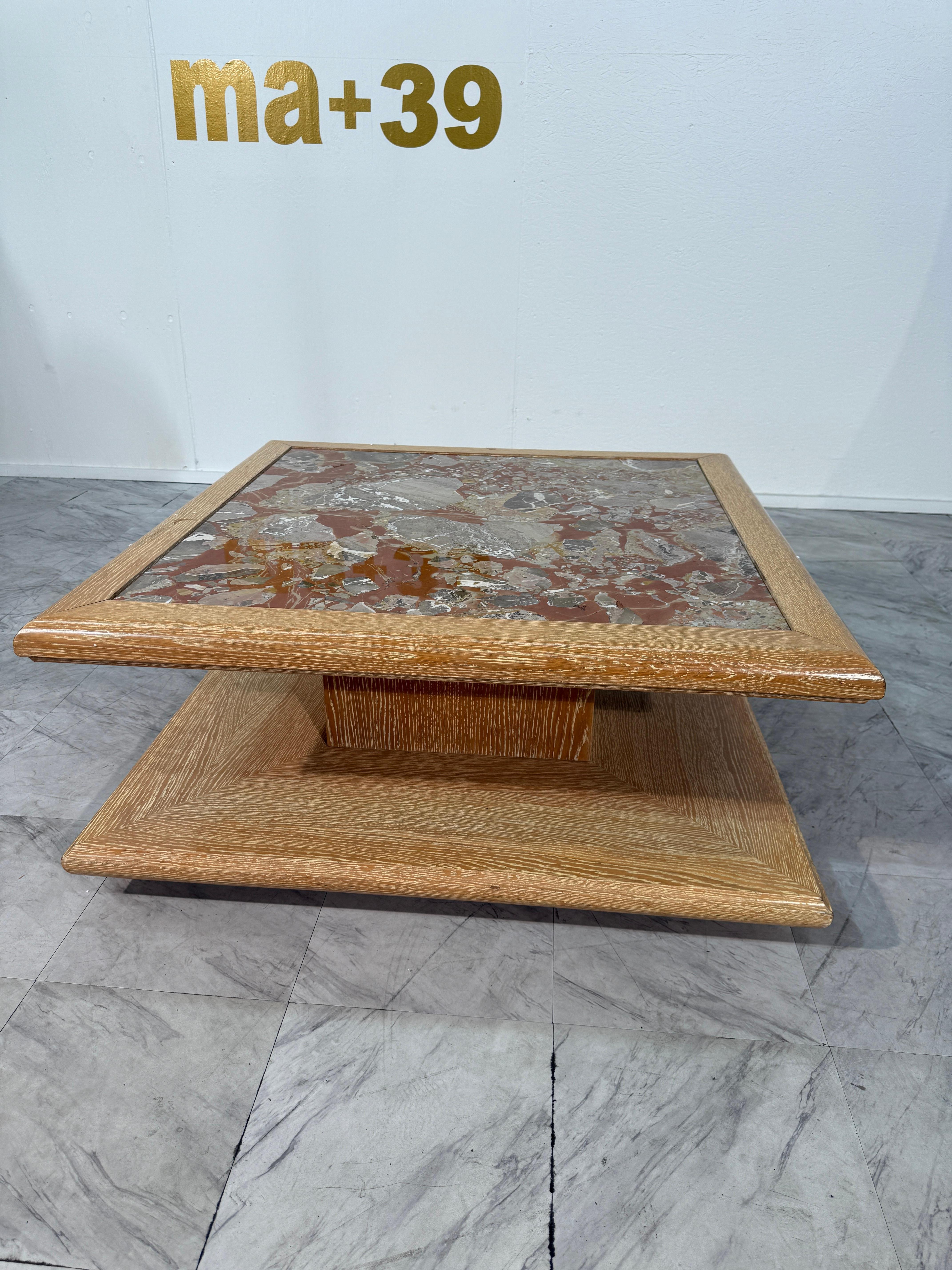 Moderne Table basse italienne avec marbre central, 1970 en vente