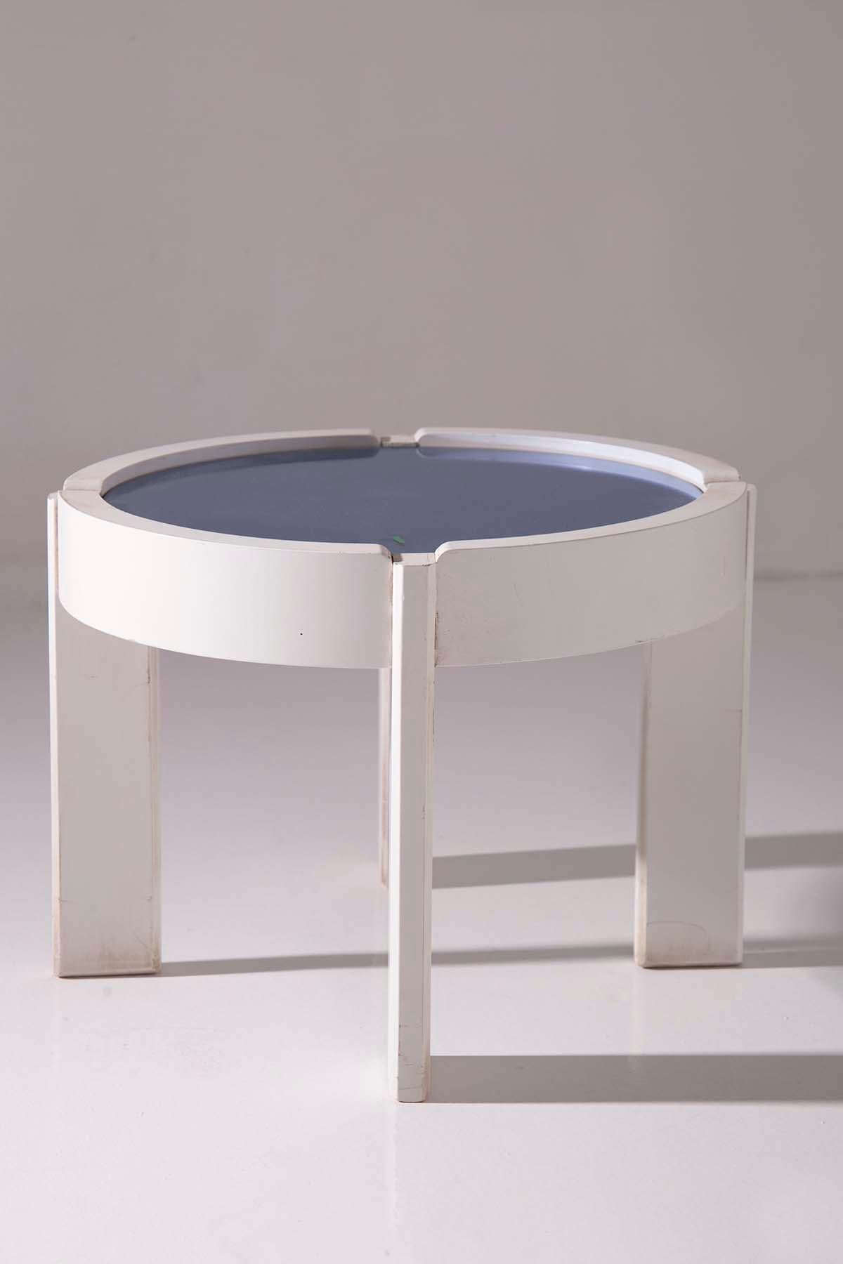 Italian Coffee Tables in Wood and Blue Glass For Sale 1