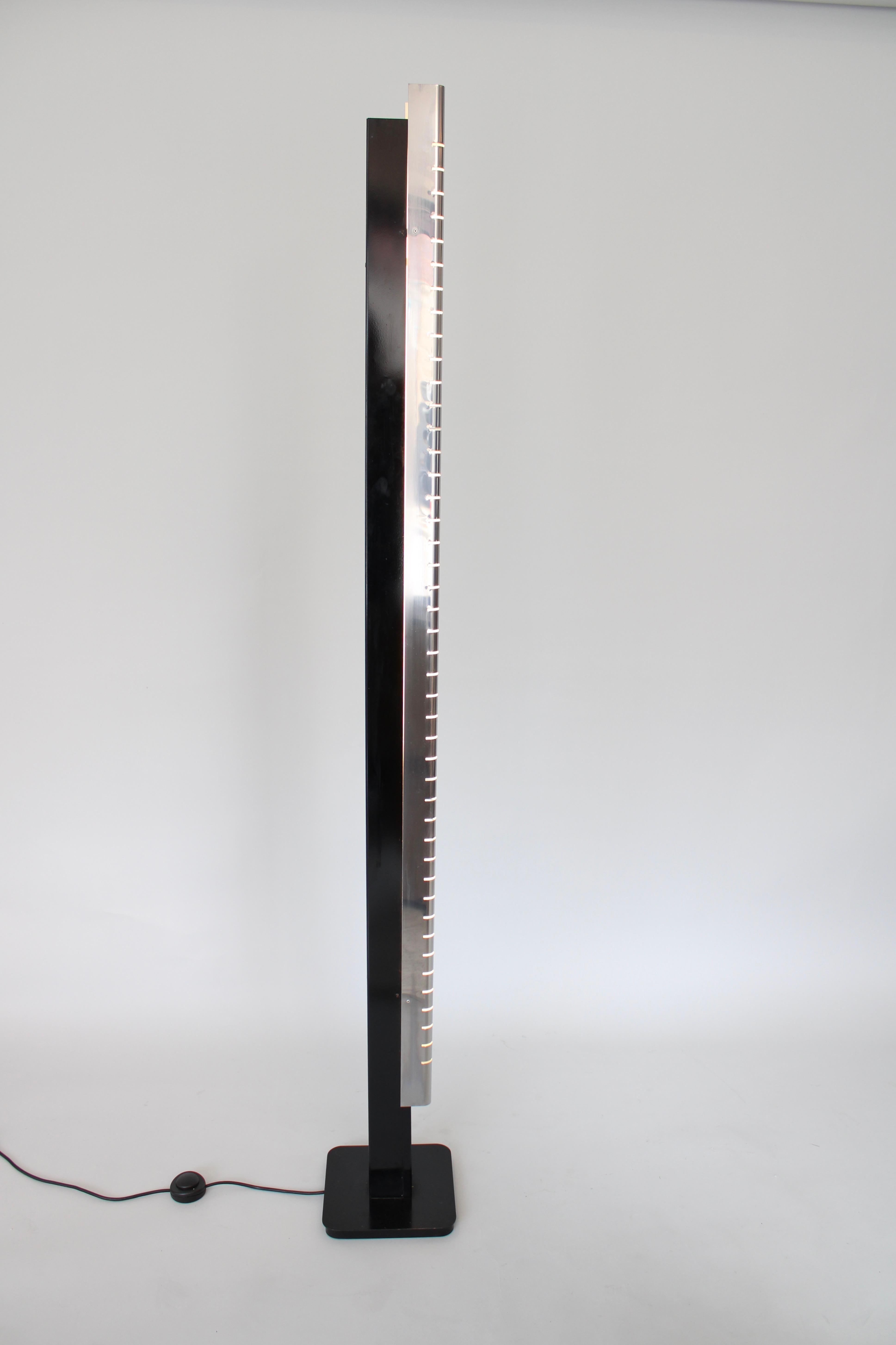 Late 20th Century Italian Column Floor Lamp by Lamperti Polished Nickel Chromed and Enameled Steel For Sale
