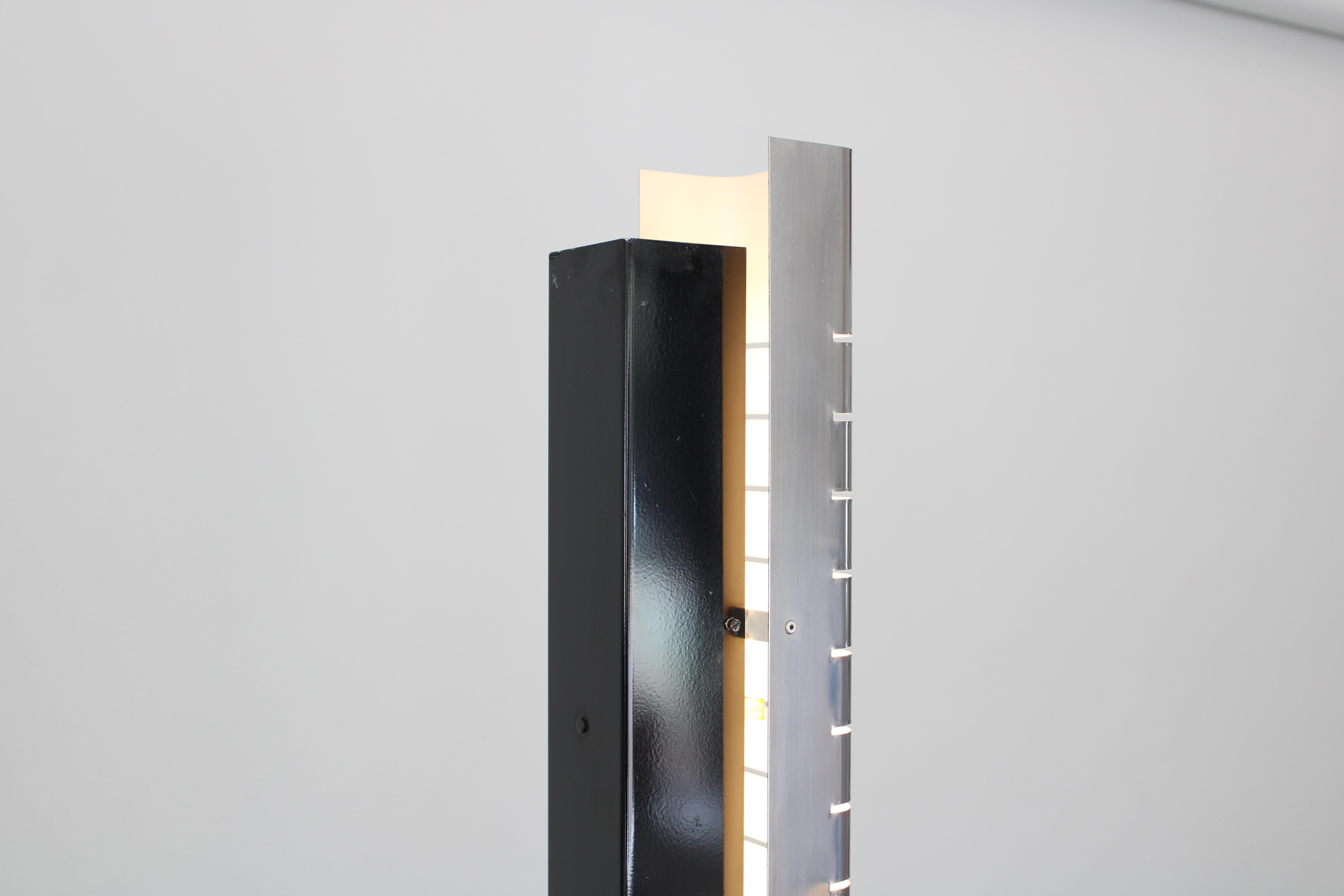Italian Column Floor Lamp by Lamperti Polished Nickel Chromed and Enameled Steel For Sale 3