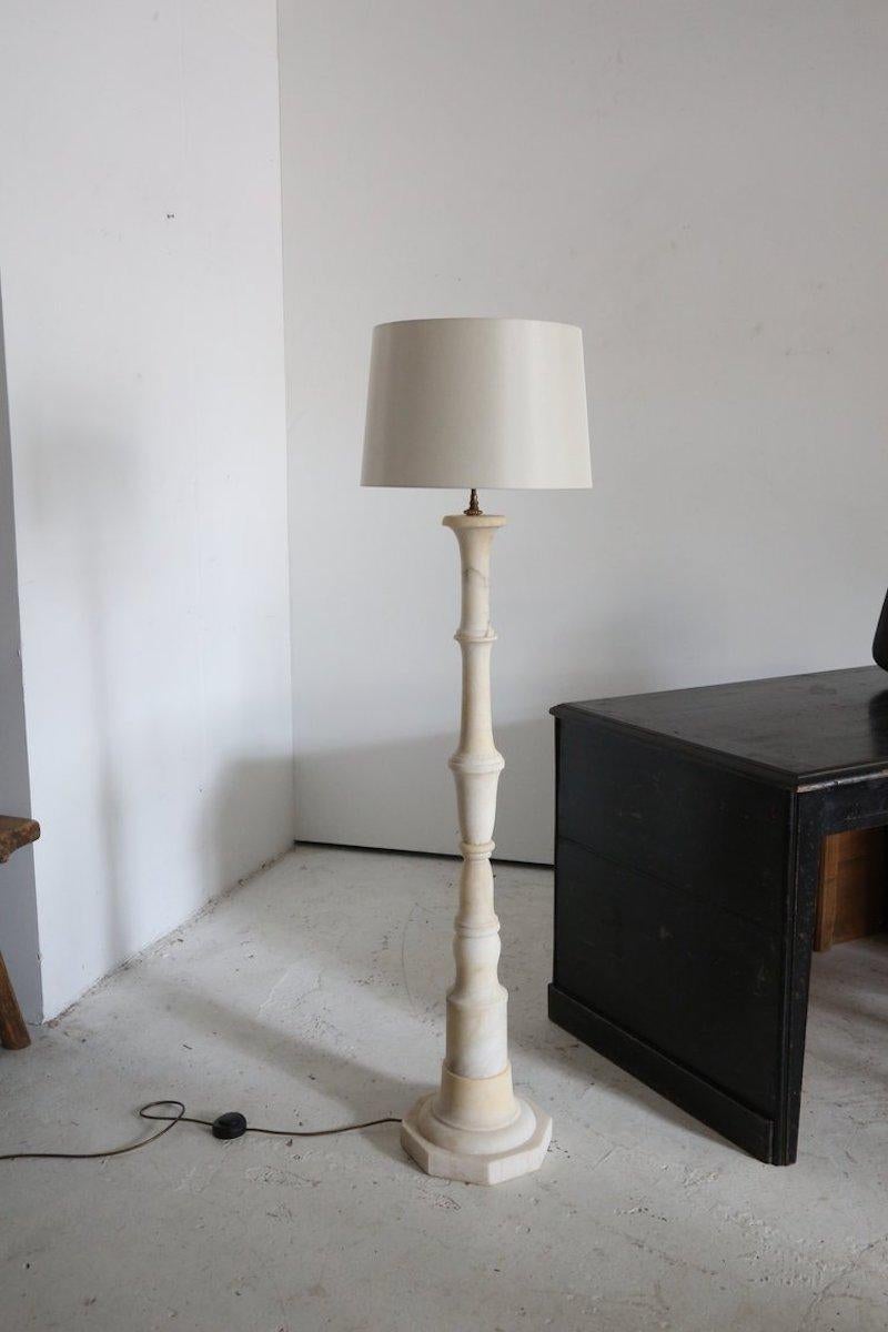 Italian Column Floor Lamp In Good Condition For Sale In London, England