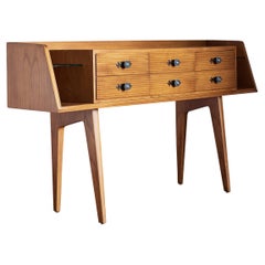 Italian Combed Console