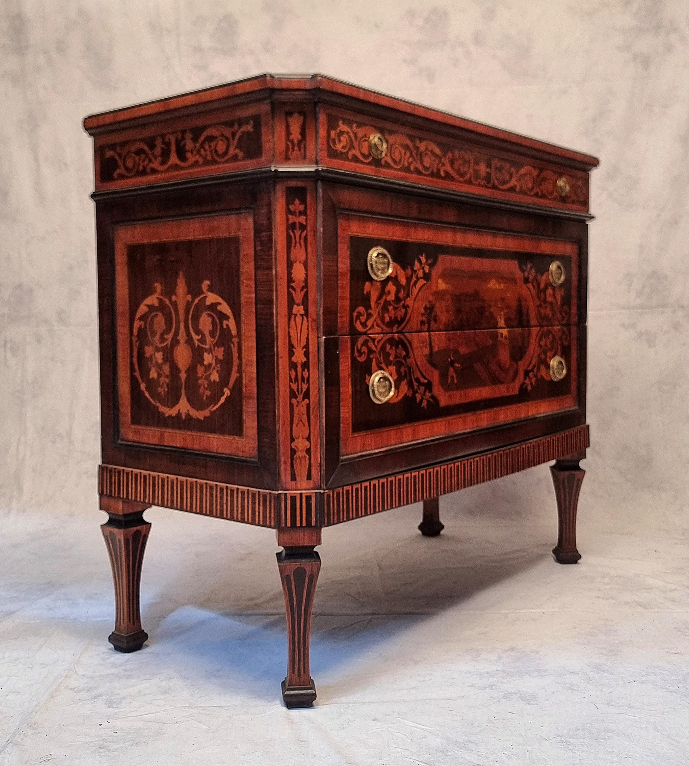 Italian Commode Louis XVI Style Rosewood, 20th Century In Good Condition In SAINT-OUEN-SUR-SEINE, FR