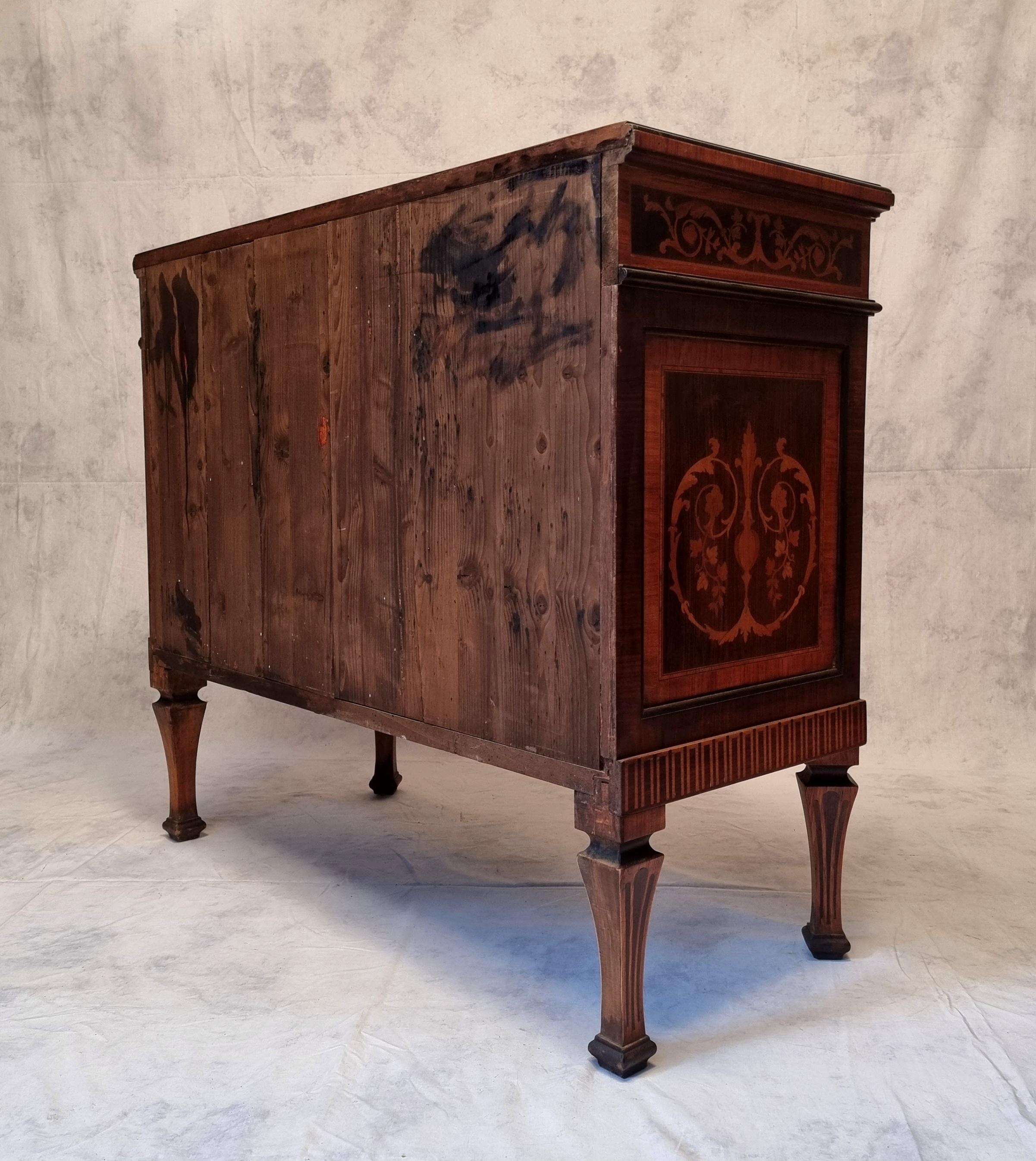 Italian Commode Louis XVI Style Rosewood, 20th Century For Sale 1