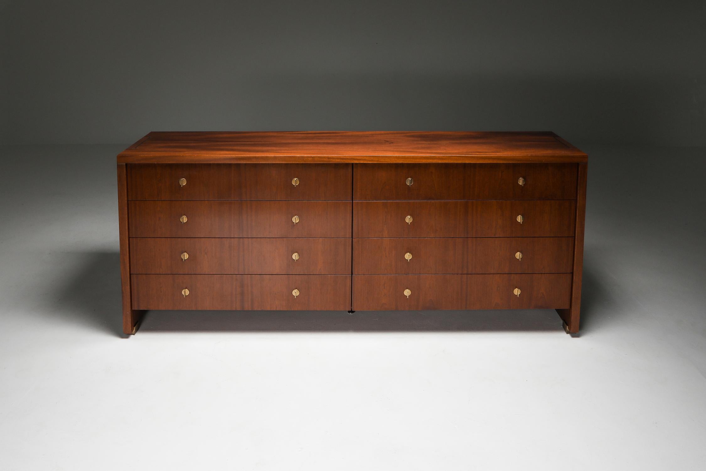 Walnut, brass, chest of drawers, Pierre Balmain, France circa 1965.


High-end chest of drawers, the walnut veneer used is one of the most beautiful I've seen.
The piece rests on bronze feet, an architectural gesture making it much lighter to the