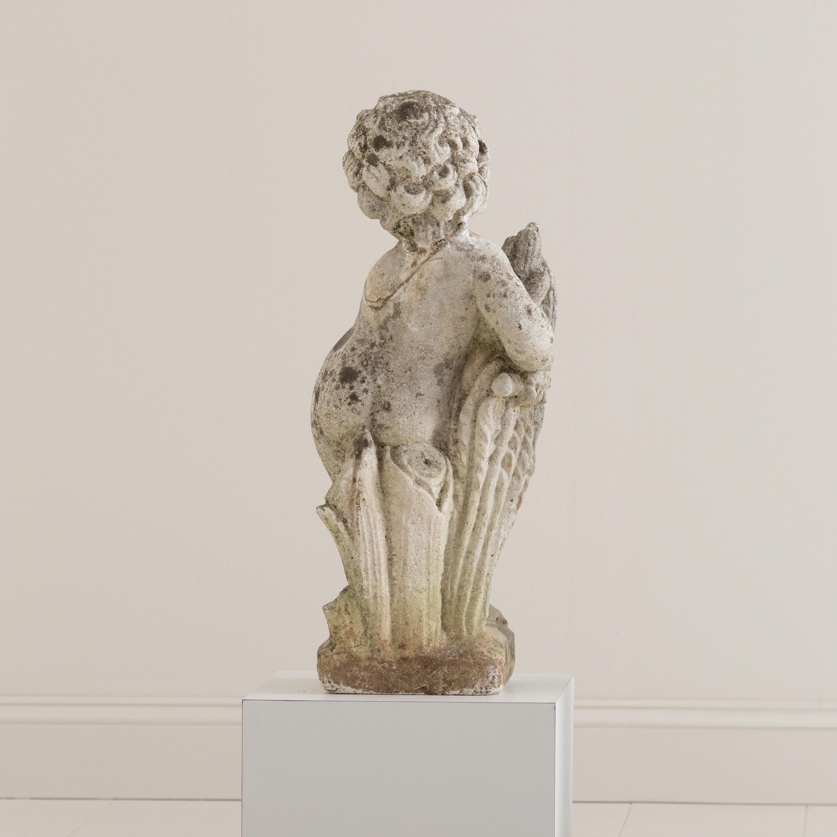 Estatua italiana de hormigón de un querubín de jardín en Bueno estado para la venta en Wichita, KS