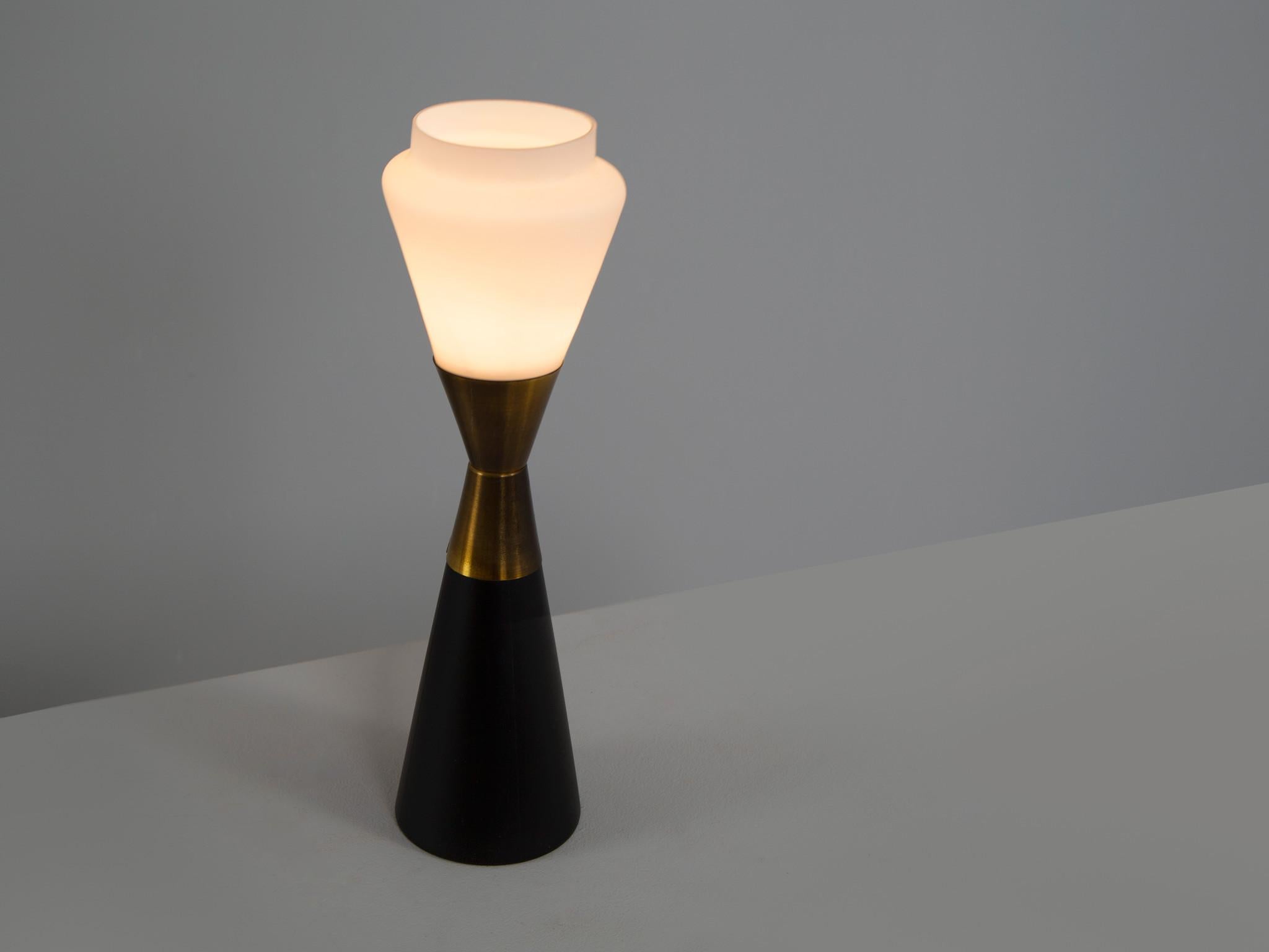 Mid-20th Century Italian Conical Table Lamp in Opaline Glass and Brass