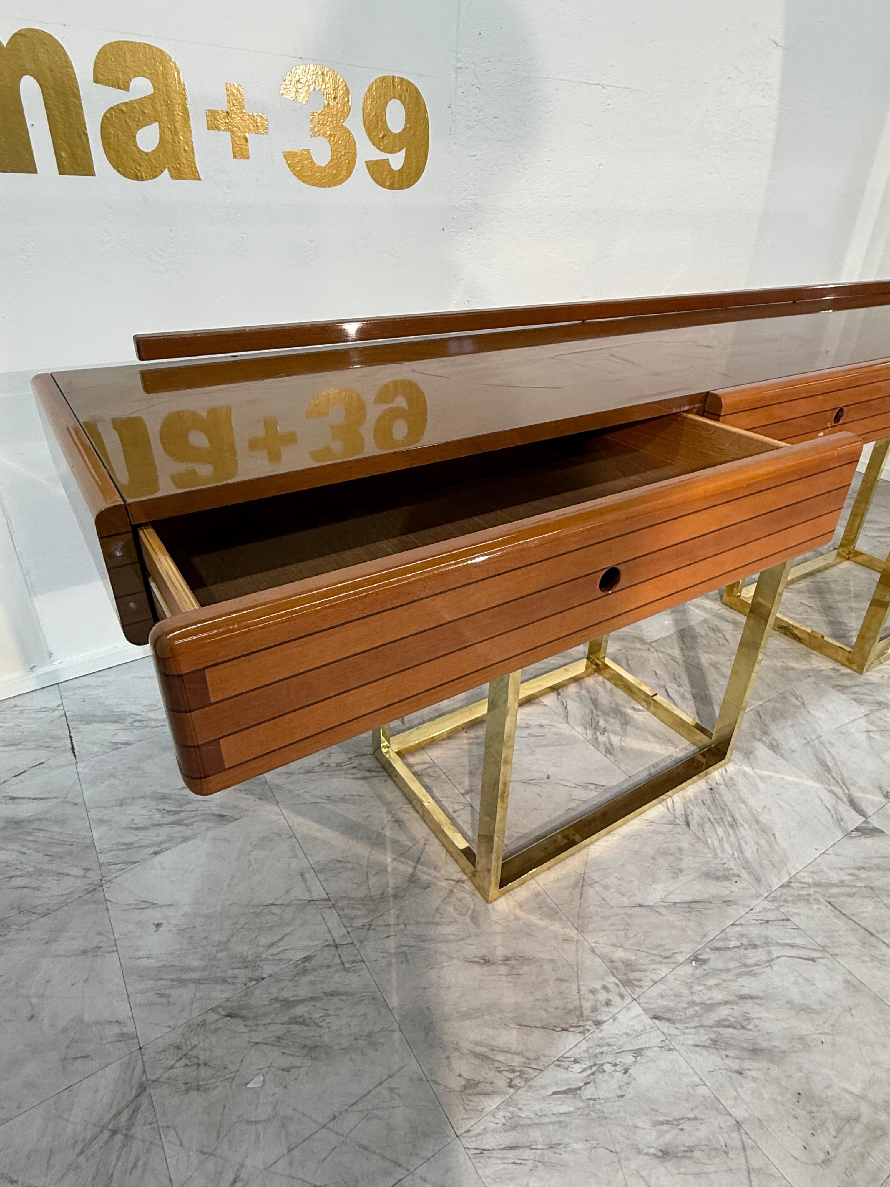 Italian console by Afra & Tobia Scarpa, 70s In Good Condition For Sale In Los Angeles, CA