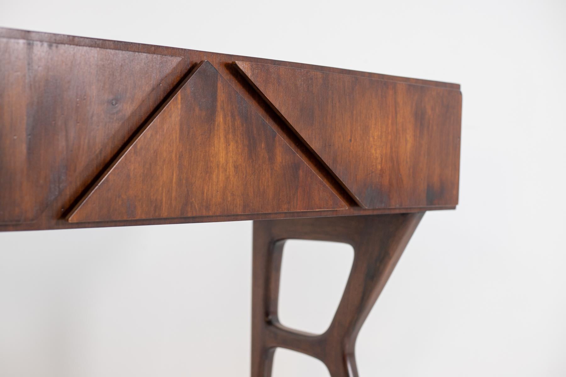 Italian Console Table Attributed to Melchiorre Bega in Walnut Wood 7
