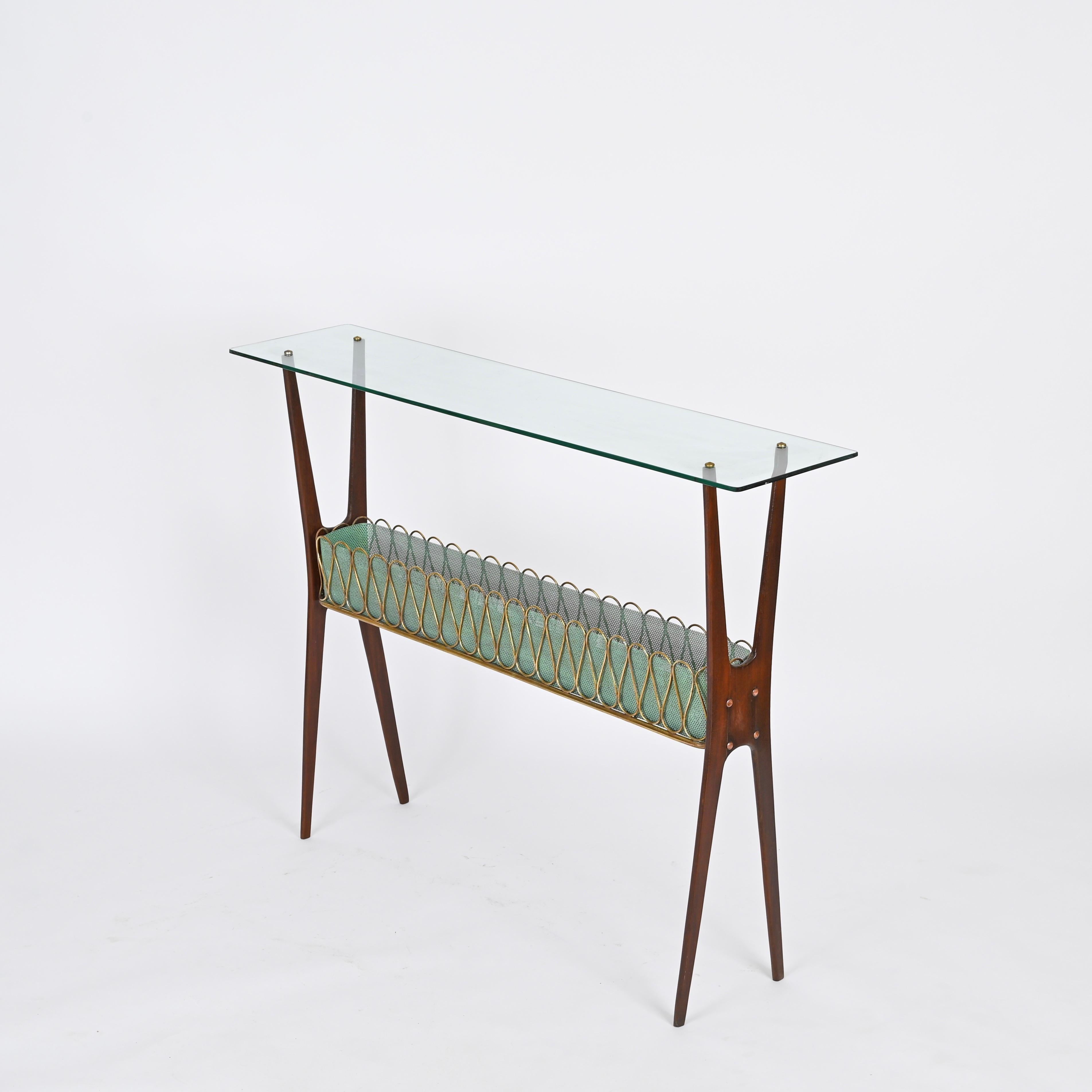 Italian Console Table in Walnut, Brass and Glass by Cesare Lacca, Italy 1950s In Good Condition For Sale In Roma, IT