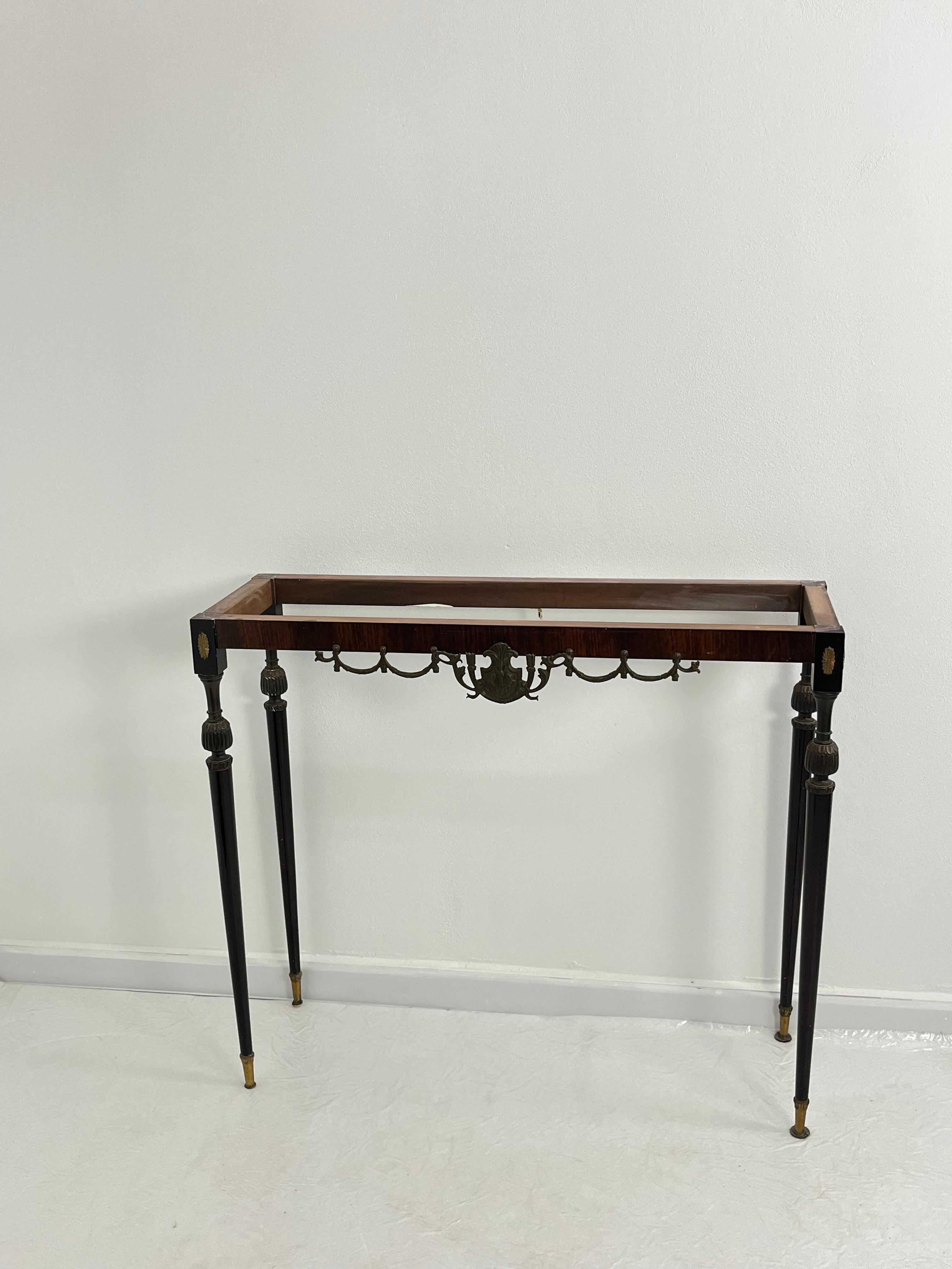 Italian Console Table in wood, brass, and bronze, marble top, 1950s For Sale 15