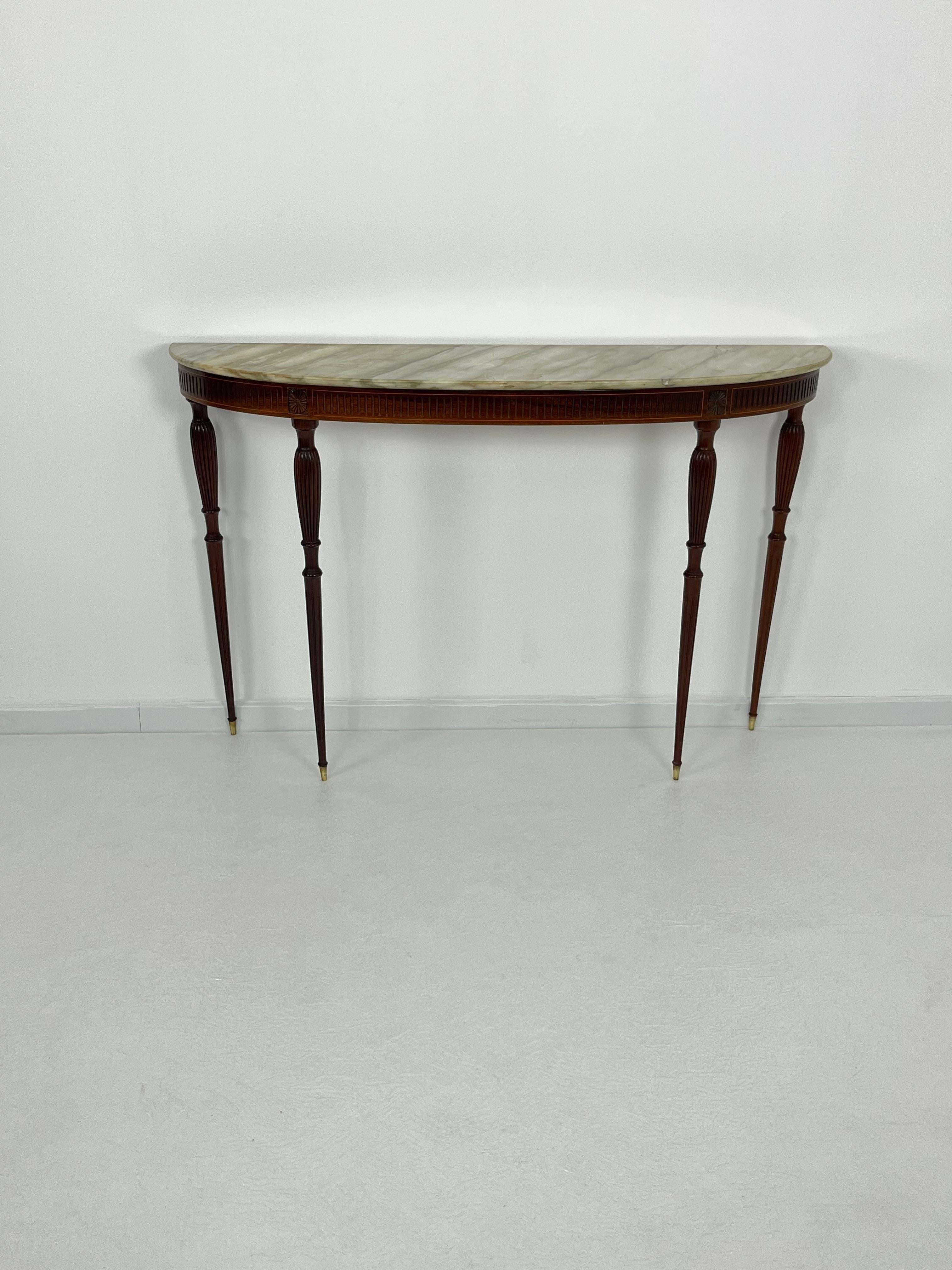 Italienischer Konsolentisch Mid-Century Marmorplatte Messing Details 1950s im Angebot 8