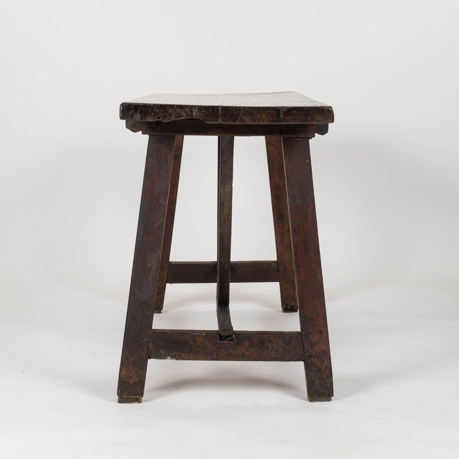 Console italiana con base a cavalletto in vendita 7