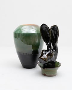 Italienische Zeitgenössische Artistik Keramik Canopo Kaninchen Schwarz Grün Vase von Amaaro