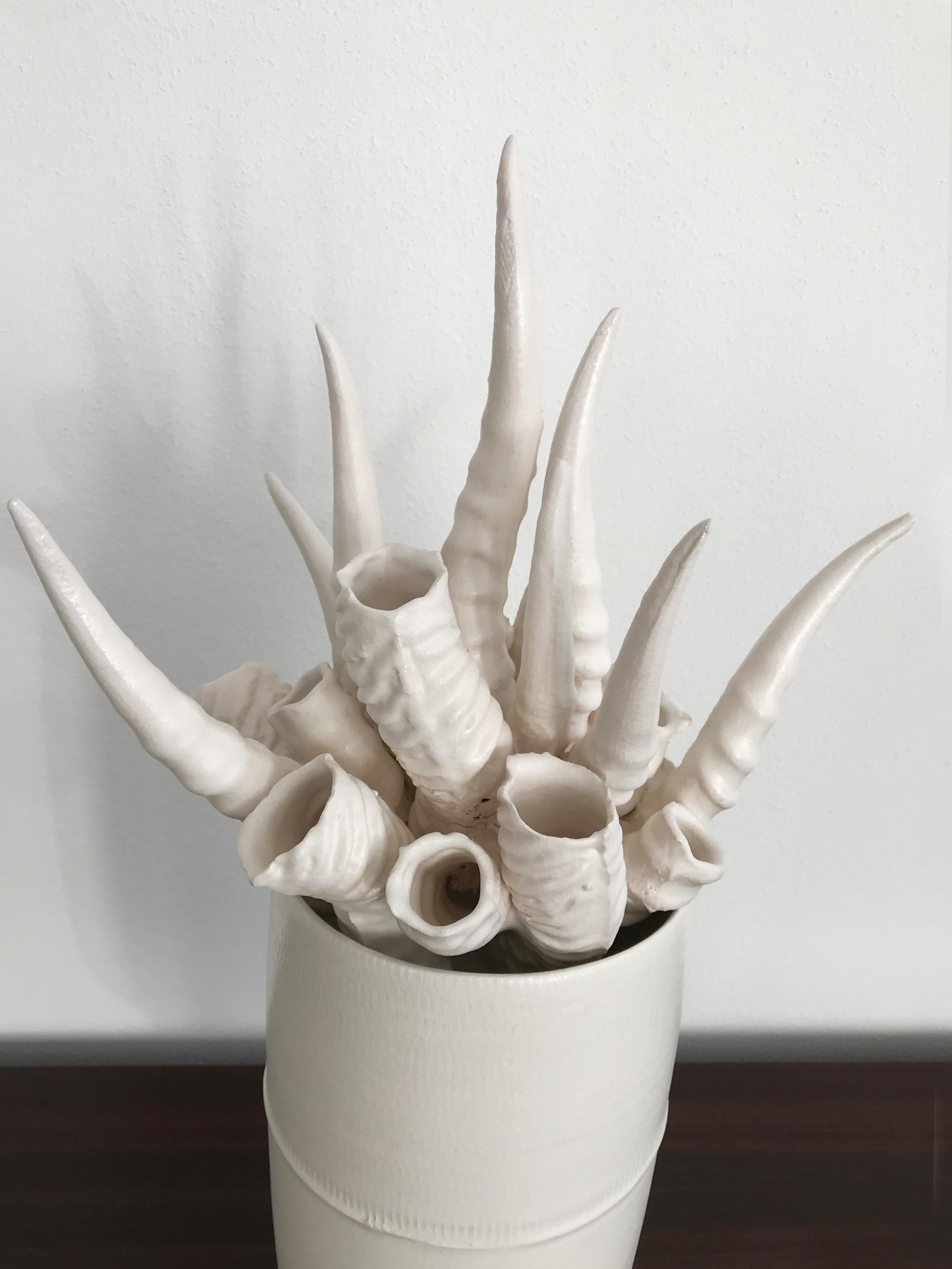 Italian Contemporary Artistic Ceramic Canopo Vase by Amaaro, 2022 For Sale 2