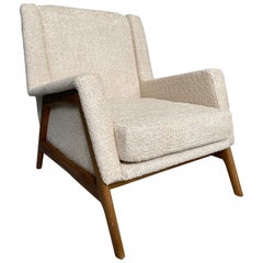 Sillón Italiano Contemporáneo de Chenilla Blanca Crema y Madera