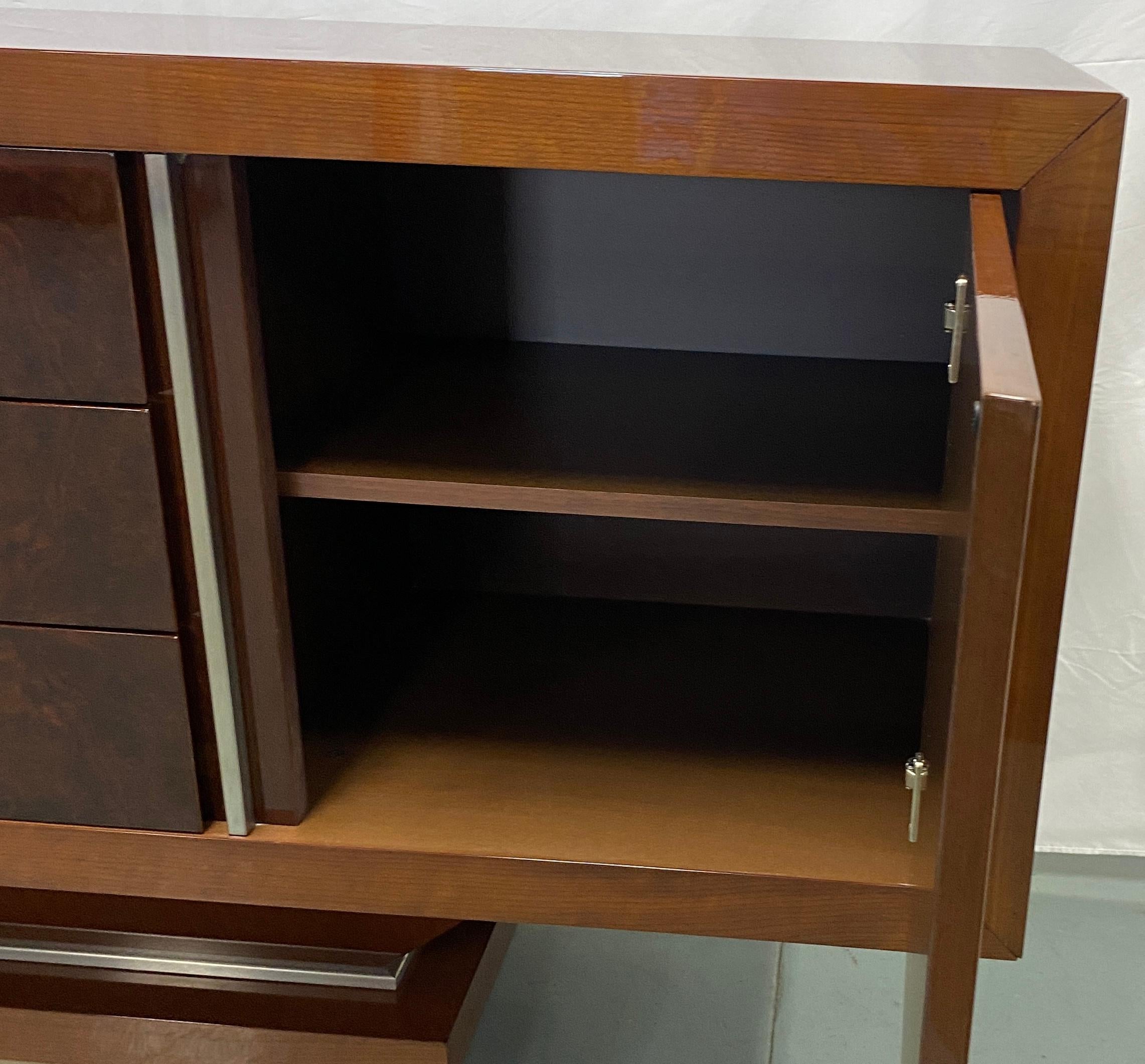 Credenza italiana contemporanea, credenza moderna di Nicole Miller In condizioni buone in vendita a Miami, FL