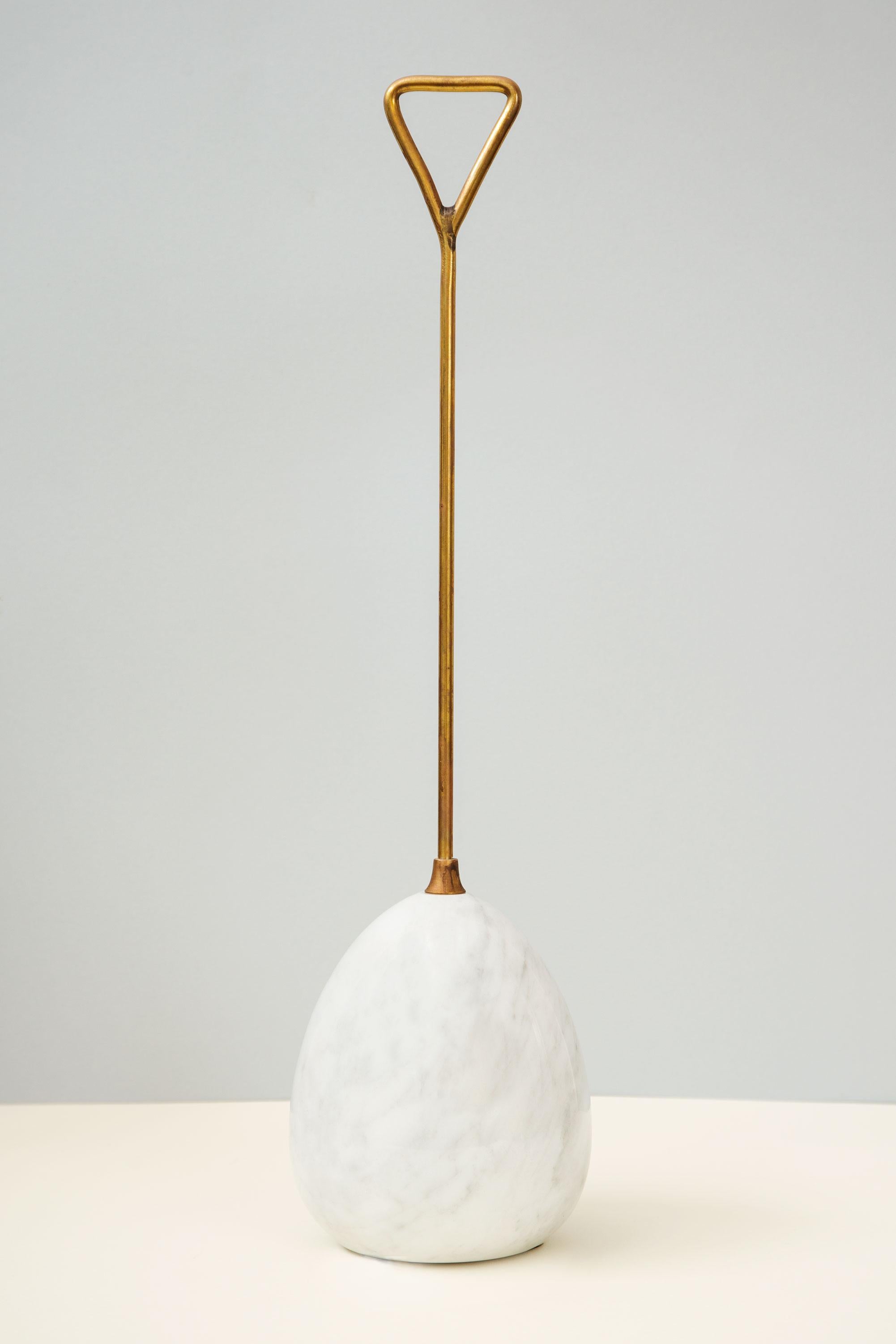 Doorstops, paperweights or furniture elements, FP03 doorstops from Vintage Domus are distinguished by their timeless elegance and unique personalization. Versatile objects with a minimalist and sophisticated design, made with fine materials and