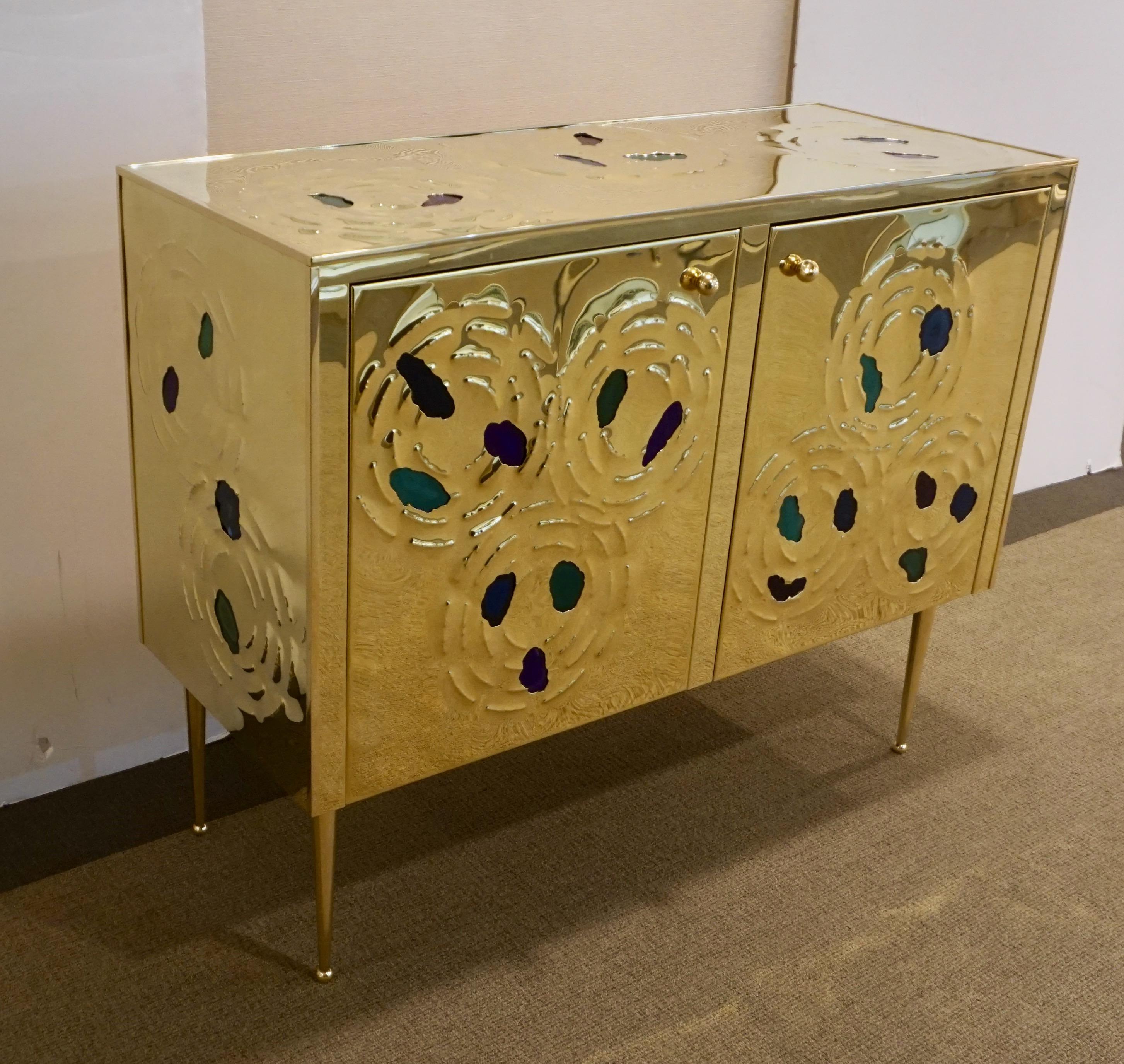 Italian Contemporary Design 2-Door Brass Cabinet with Blue Green Purple Agate In New Condition For Sale In New York, NY