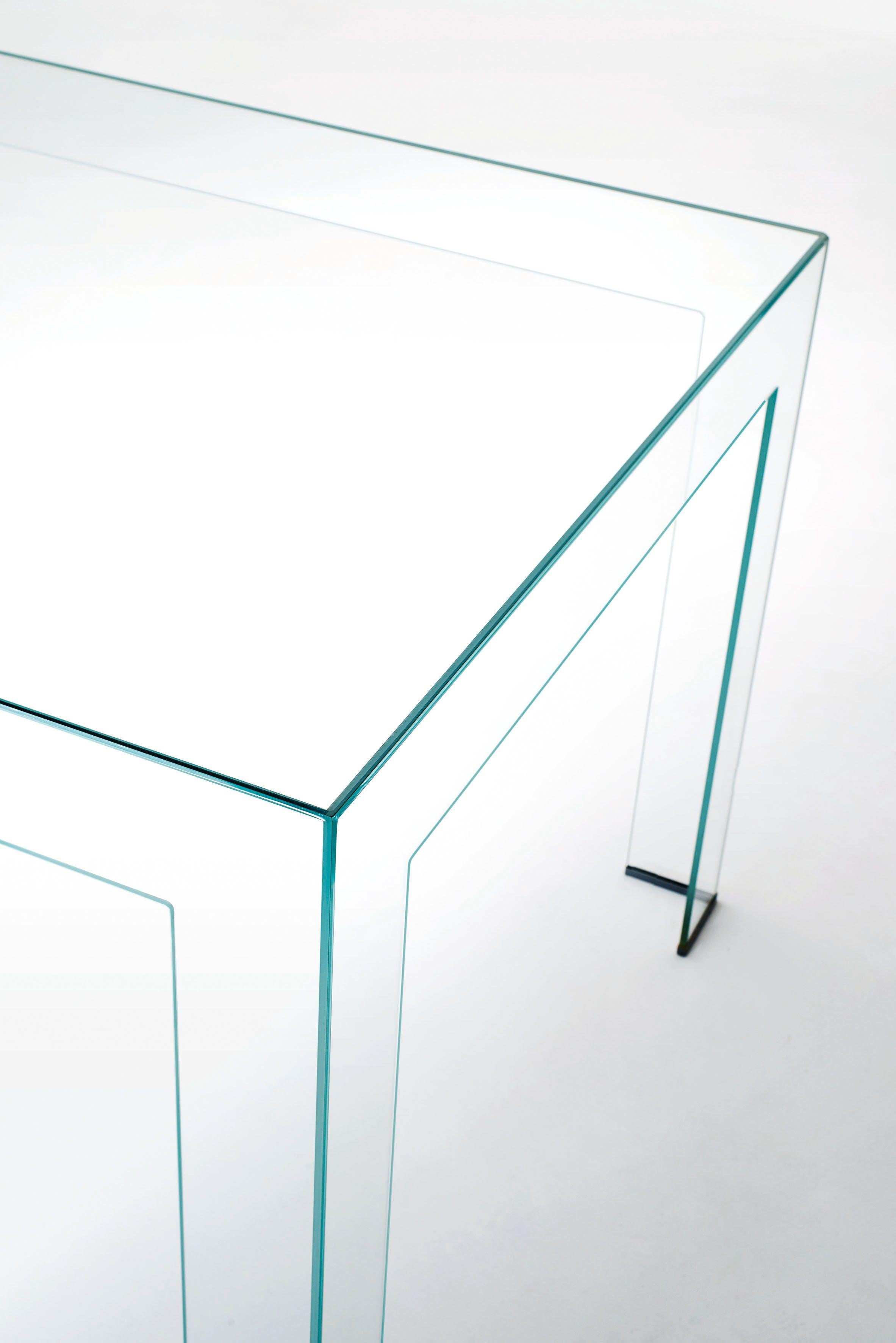 clear glass dining tables
