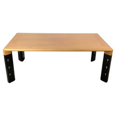 Italienischer zeitgenössischer esstisch von Sawaya & Moroni, Light Wood und schwarzes Untergestell