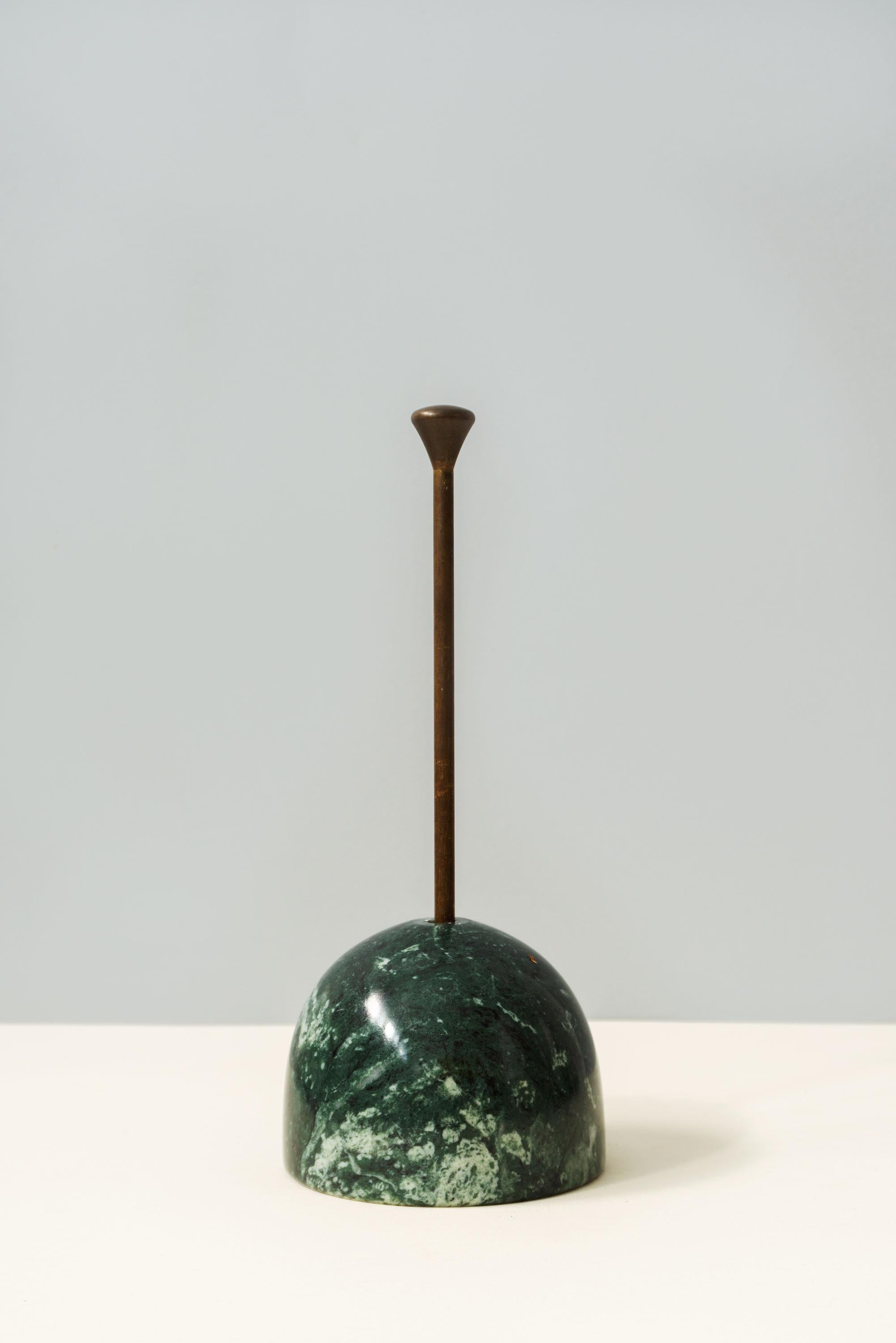 Italian Contemporary doorstop or decorative object in marble For Sale 2