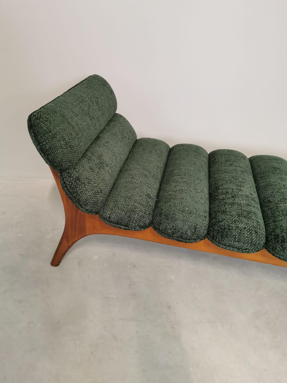 Italian Contemporary Forest Green Chenille  and Wood Bench In New Condition For Sale In Scandicci, Florence