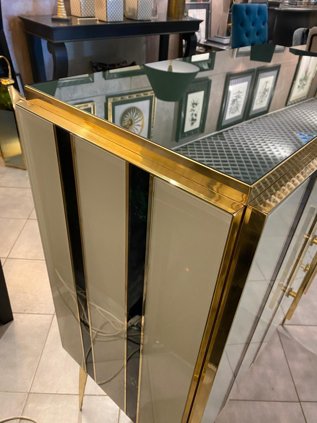 Italian Contemporary Green White Stripes Murano Glass, Brass and Wood Sideboard For Sale 7