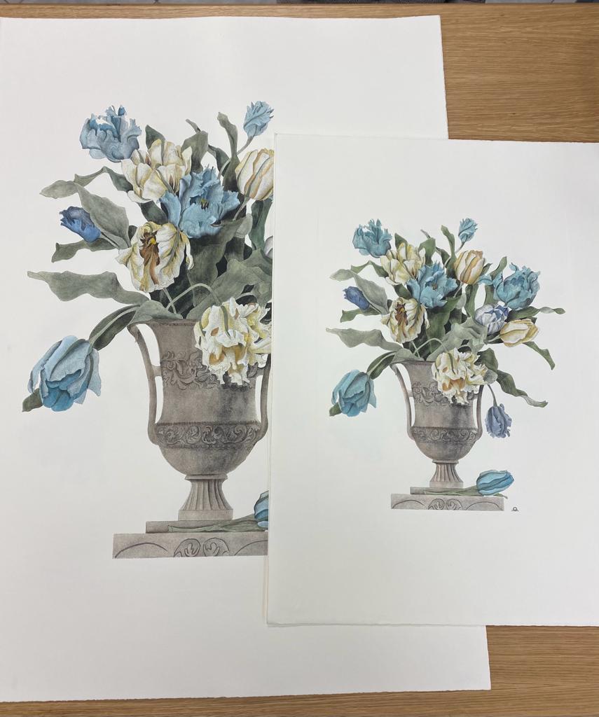 Italian Contemporary Hand Painted Light Blue, Yellow and White Tulips Vase Print For Sale 1