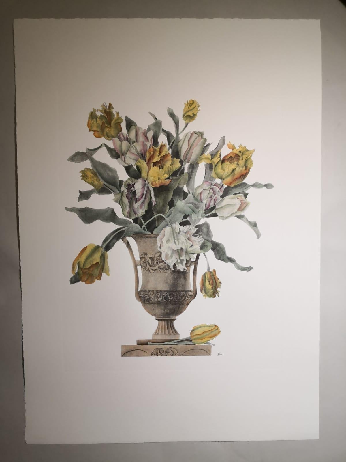 Elegant and refined print representing a vase of flowers and, precicely, a vase of yellow and white tulips. 
Four different vases prints are available to create a colorful composition.
All the prints are completely hand-colored by our skilled