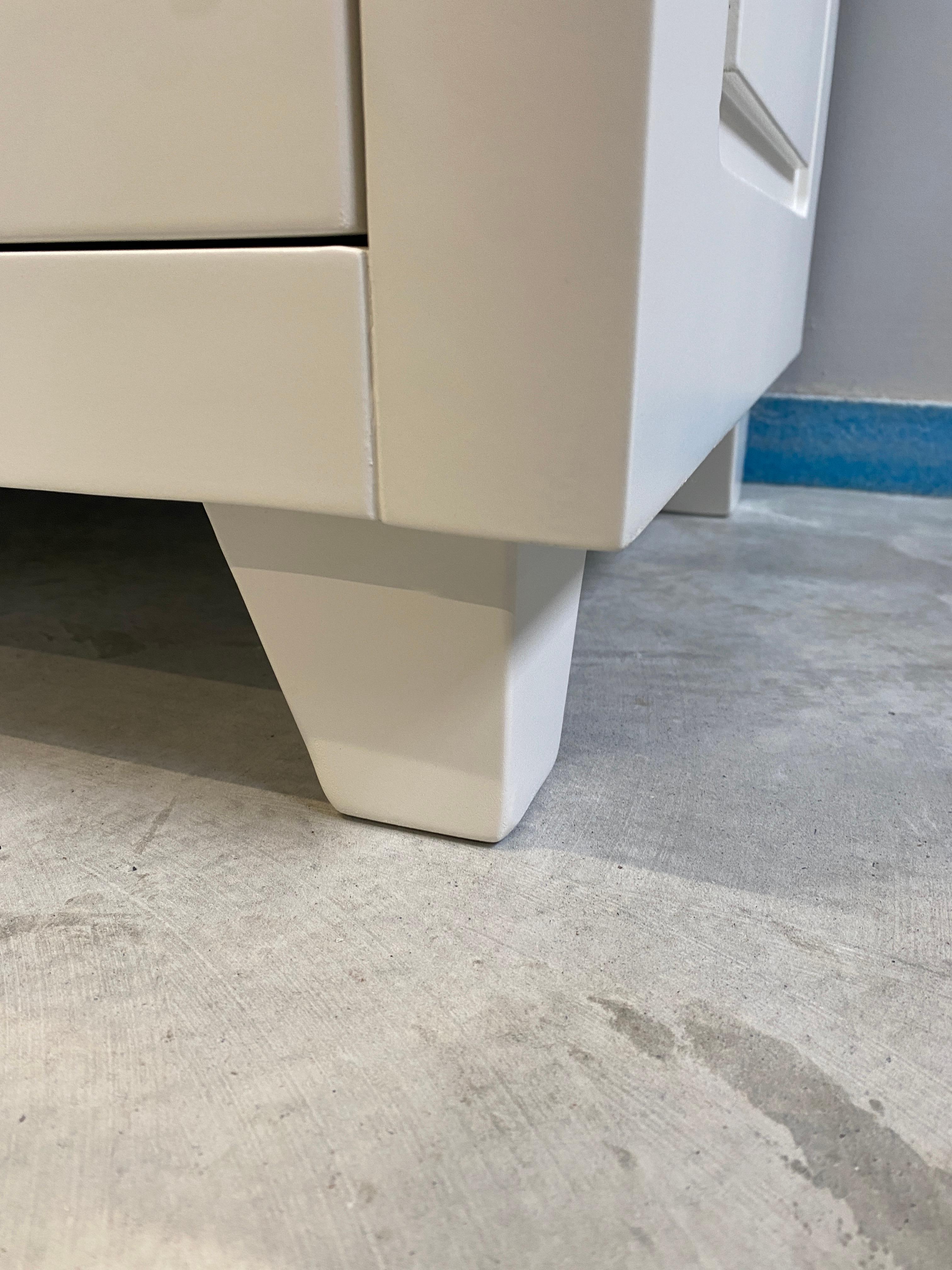 Aparador Italiano Contemporáneo Lacado Blanco Madera y Espejo Siglo XXI y contemporáneo en venta