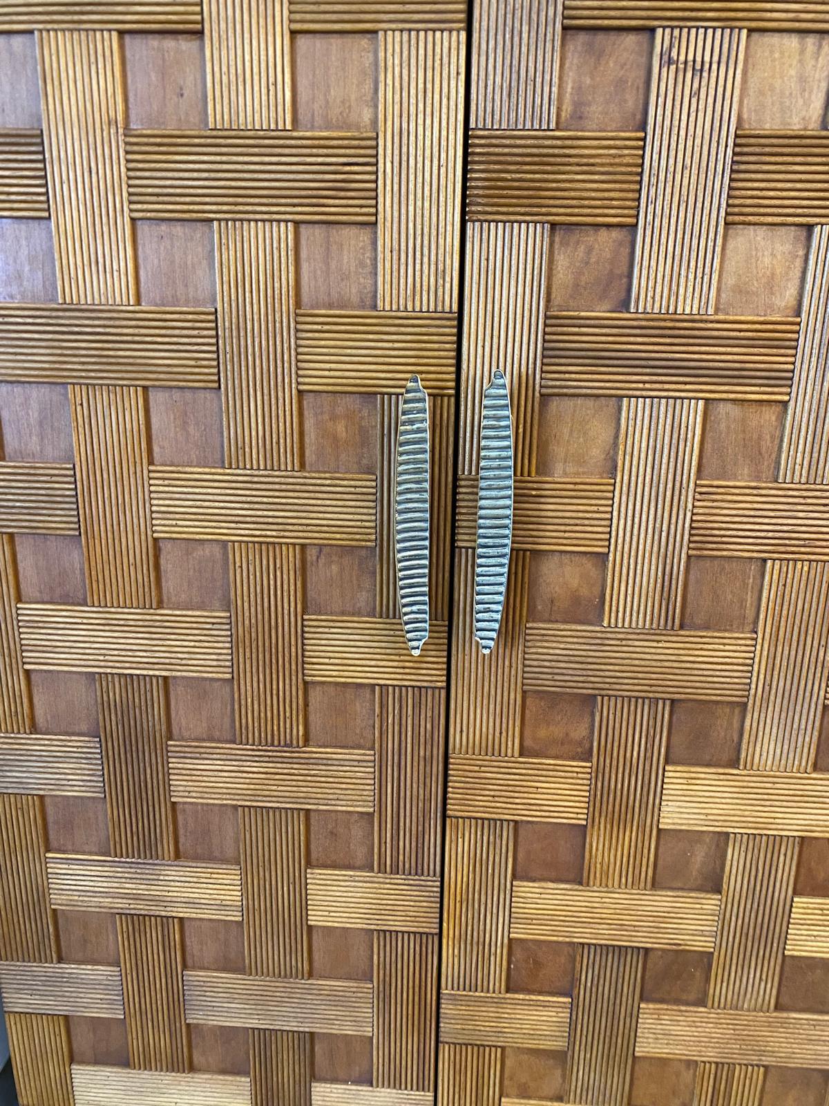 Armario Geométrico de Madera Estilo Paolo Buffa Contemporáneo Italiano de Mediados de Siglo en venta 3