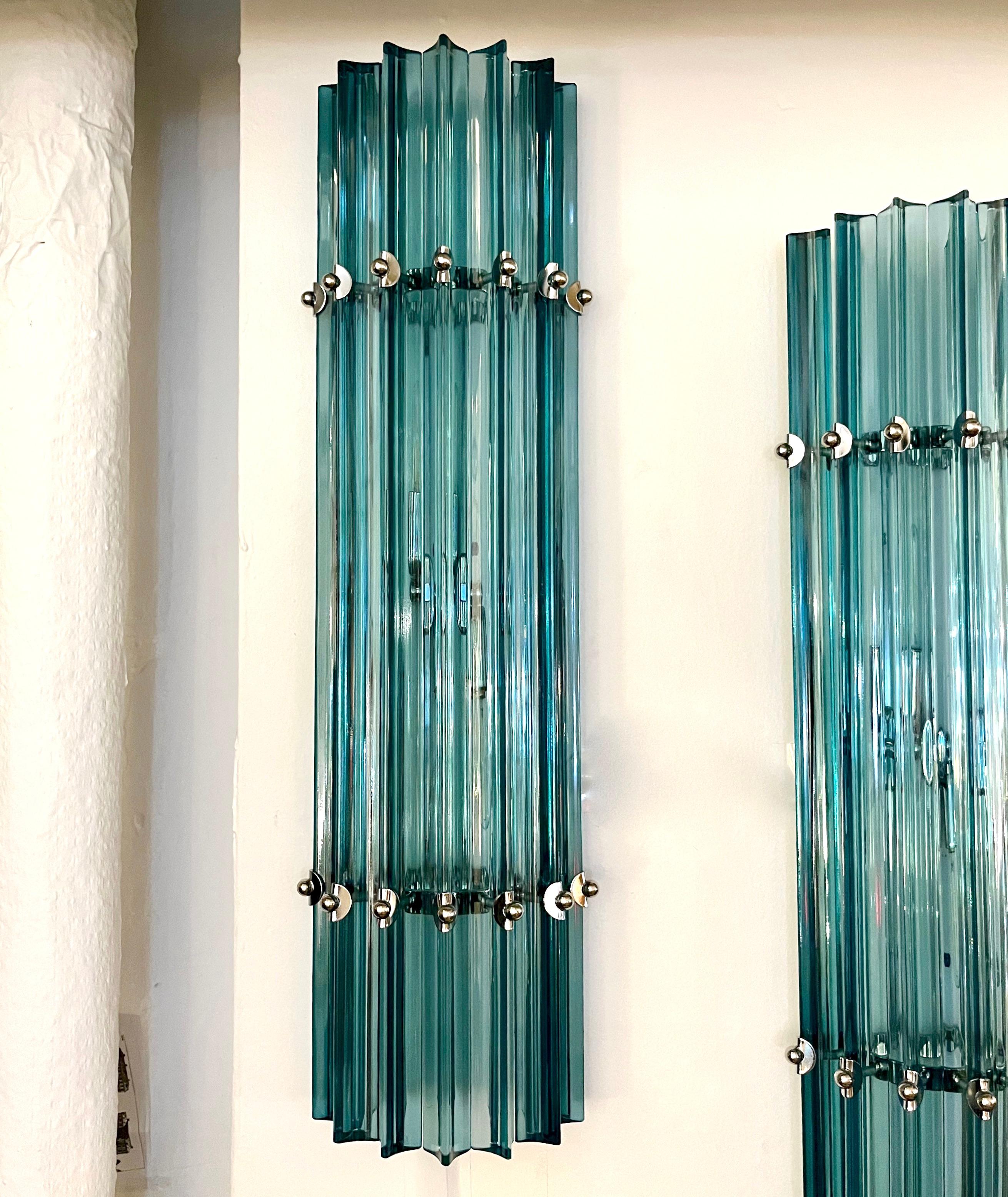 Italian Contemporary Minimalist Pair of Aquamarine Murano Glass Nickel Sconces For Sale 4