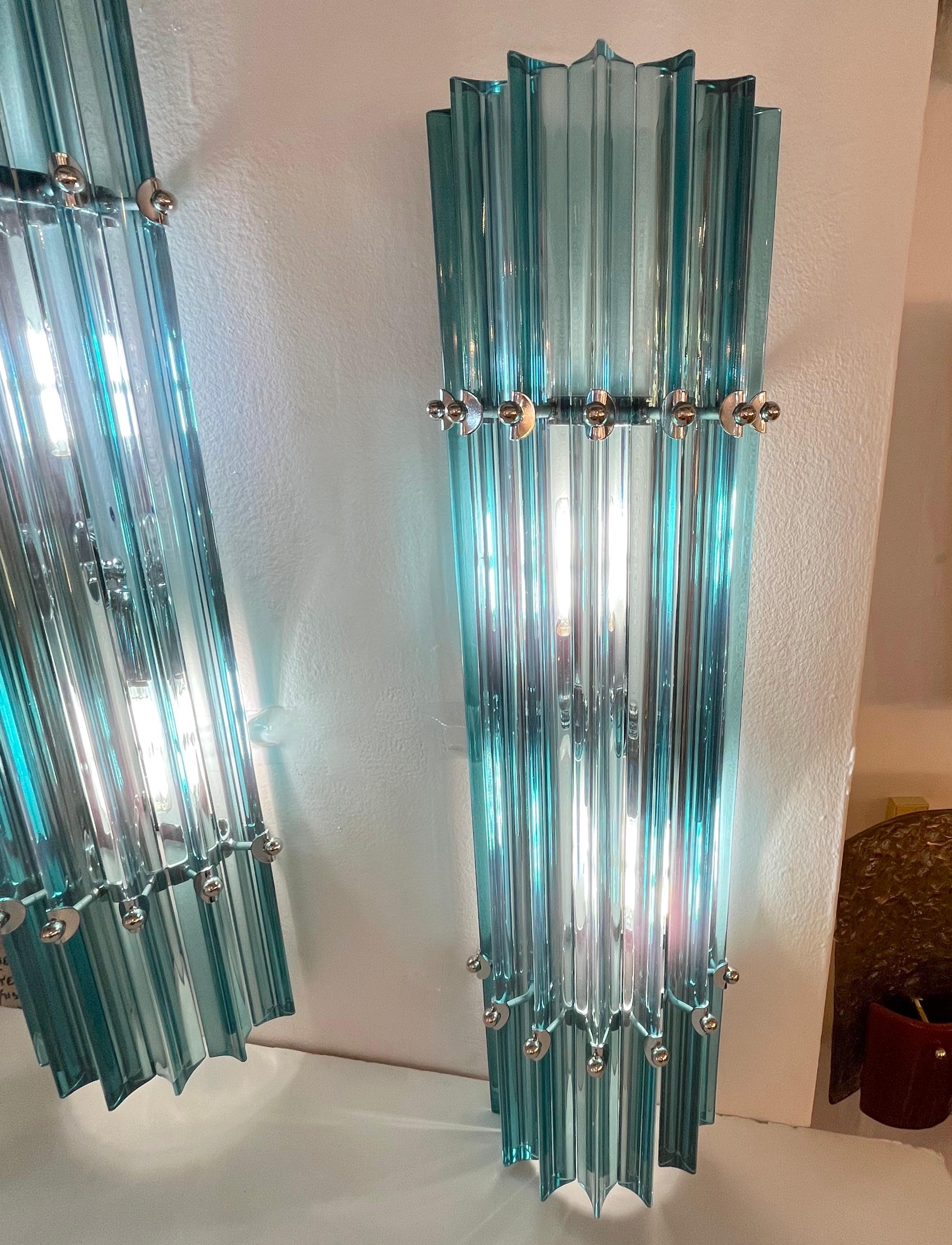 Italian Contemporary Minimalist Pair of Aquamarine Murano Glass Nickel Sconces For Sale 3