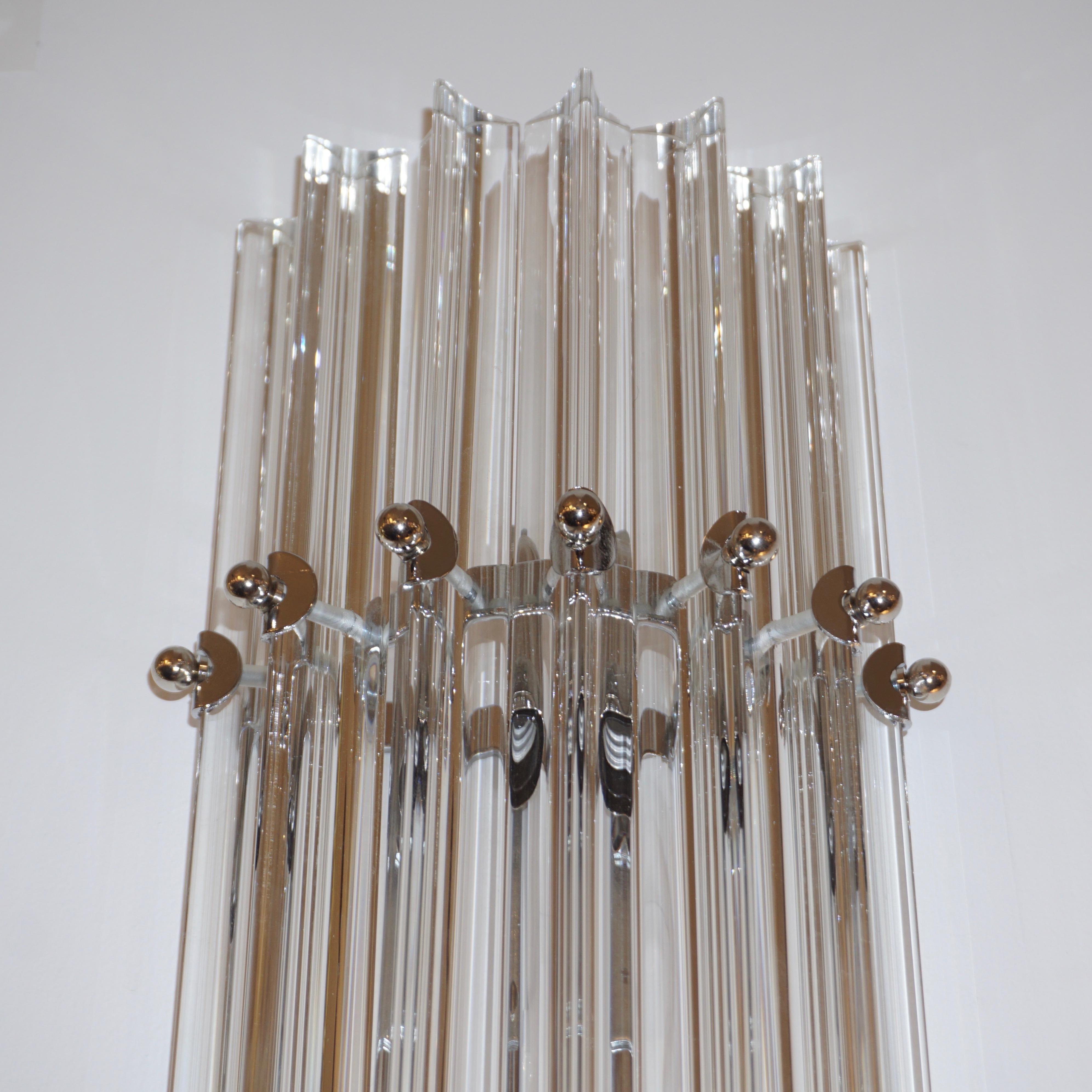 Italian Contemporary Minimalist Pair of Satin Brass Crystal Murano Glass Sconces For Sale 3